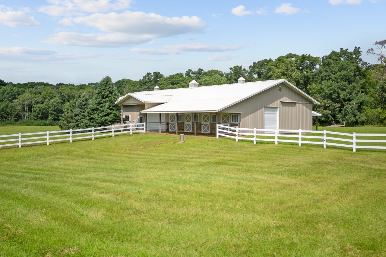 2427 Beede Lake Trail