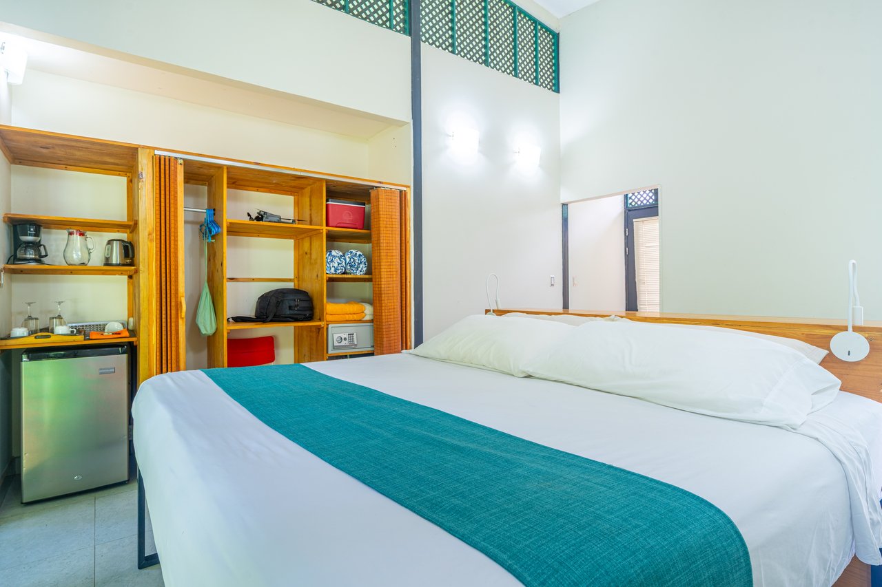 Yaba Chigui, Turnkey Riverside Eco-Resort or Private Family Compound in Ojochal