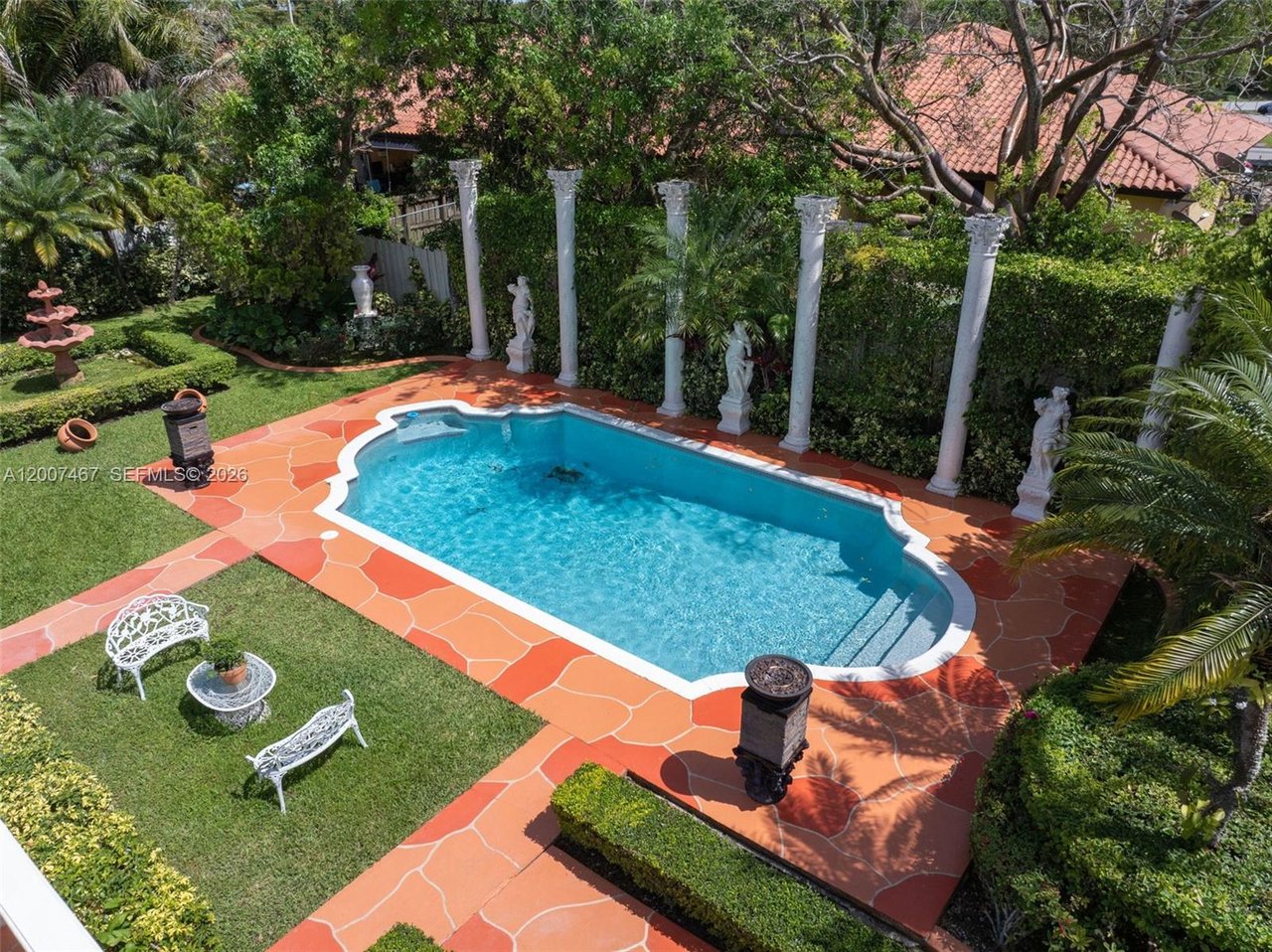 15860-sw-287-street-homestead-fl-pool-home-for-sale-backyard