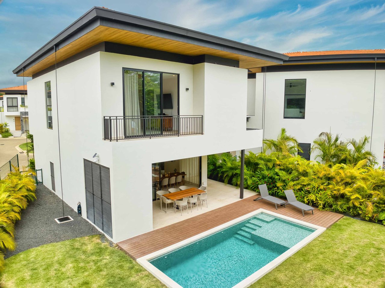 Bosques de Pinilla Unit 15 – Model A | Fully Furnished 4-Bedroom Home with Vehicles