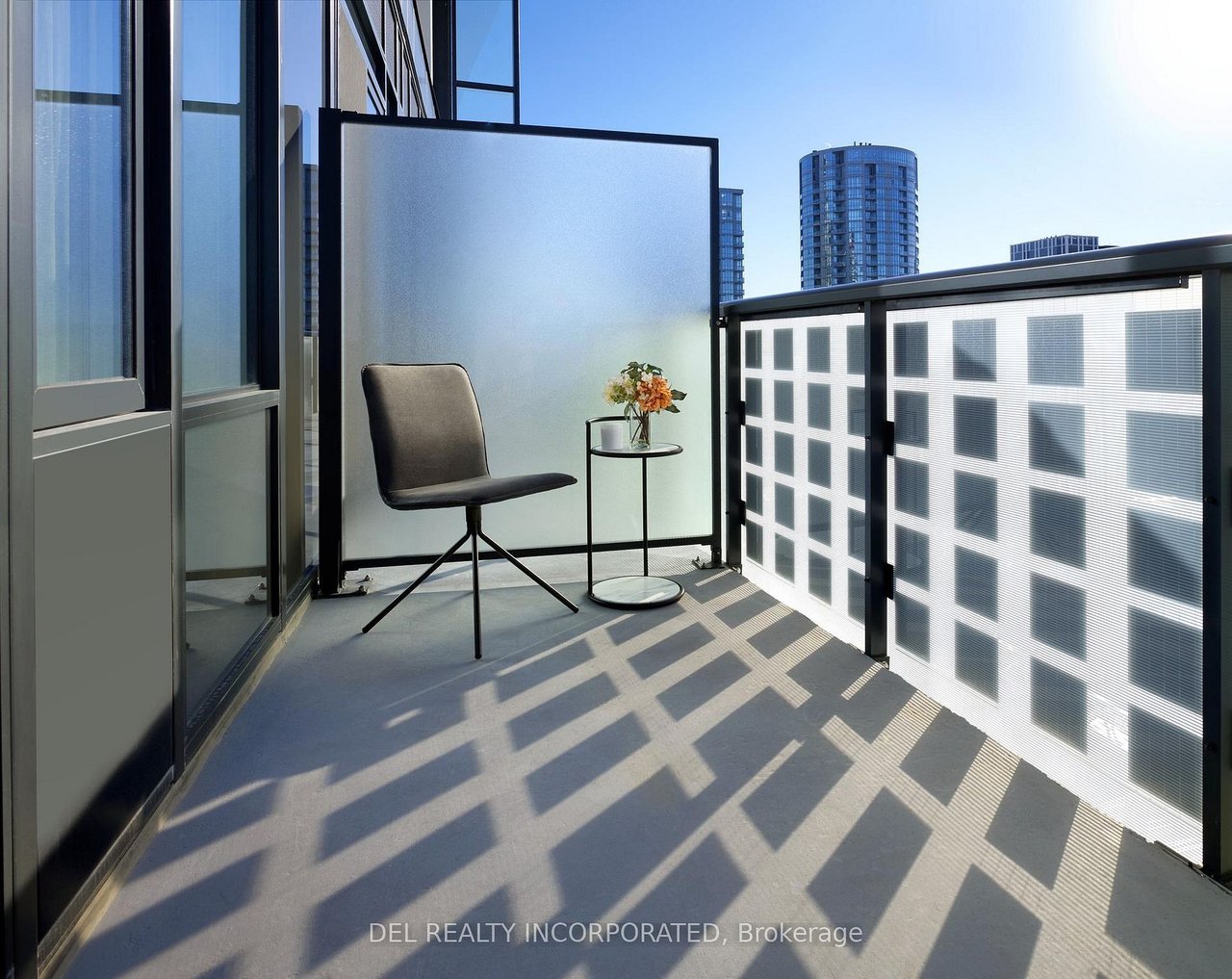 KING WEST'S PREMIER LUXURY COMMUNITY