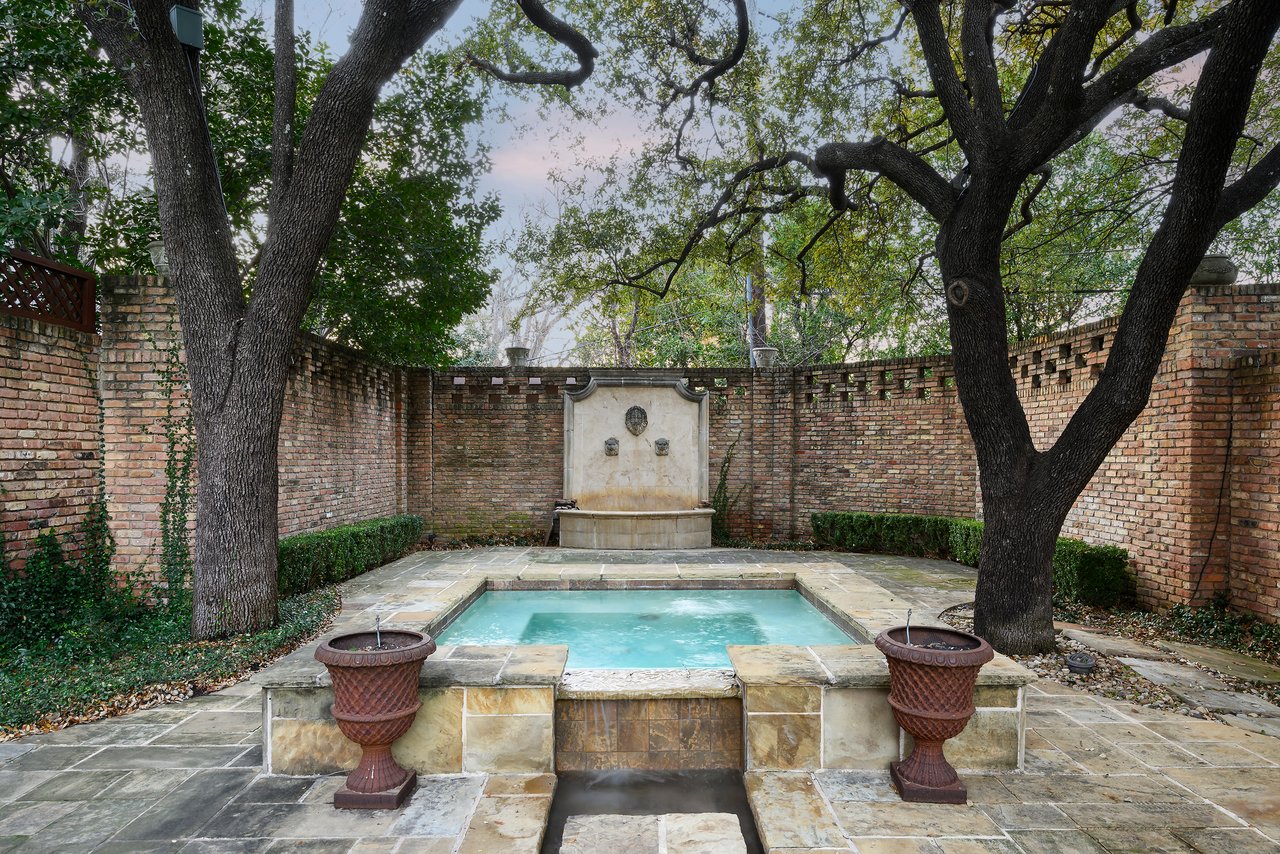 Briarwood Legacy Estate 