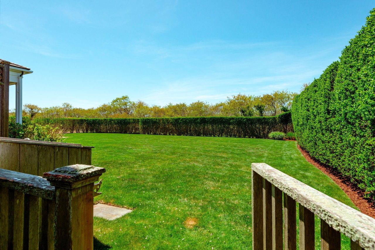 24 Cannonbury Ln