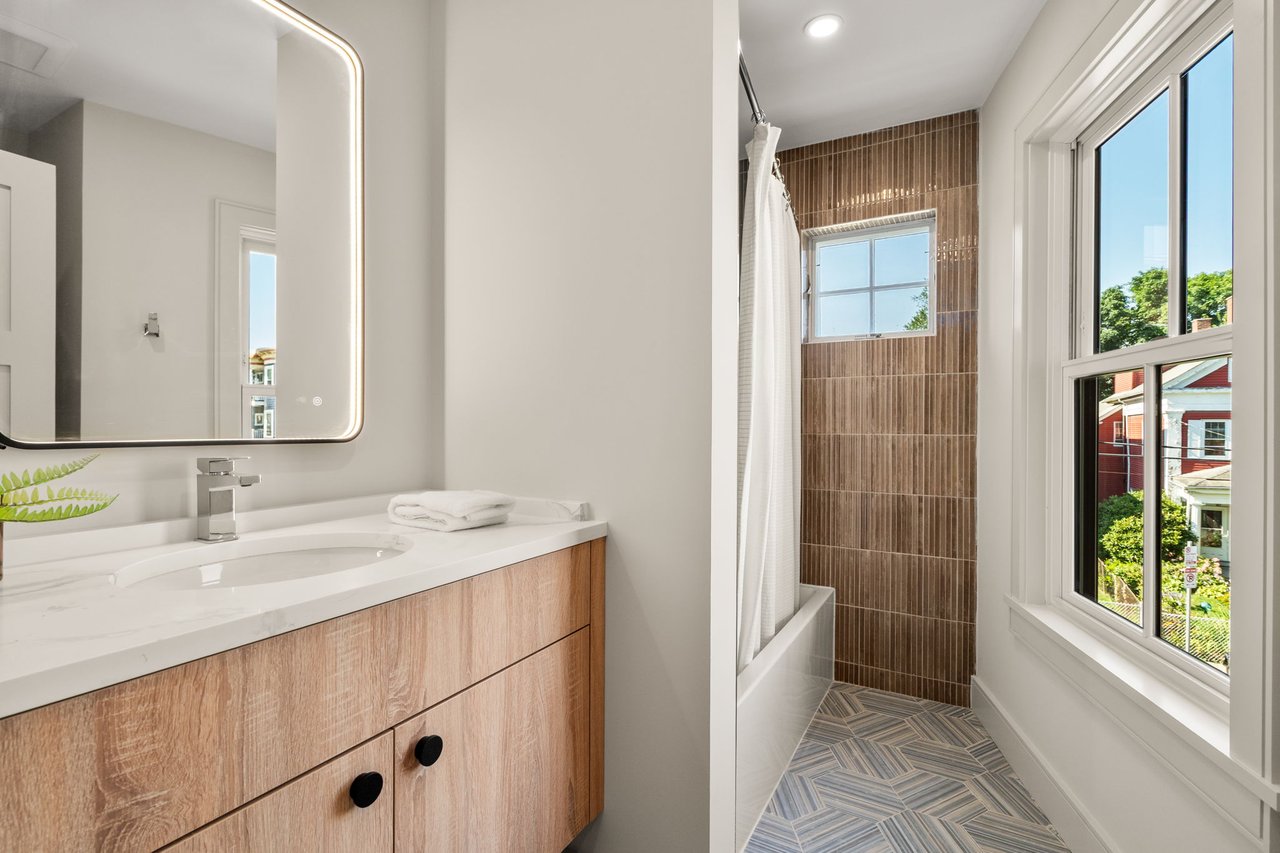 The Residences at Pearl 