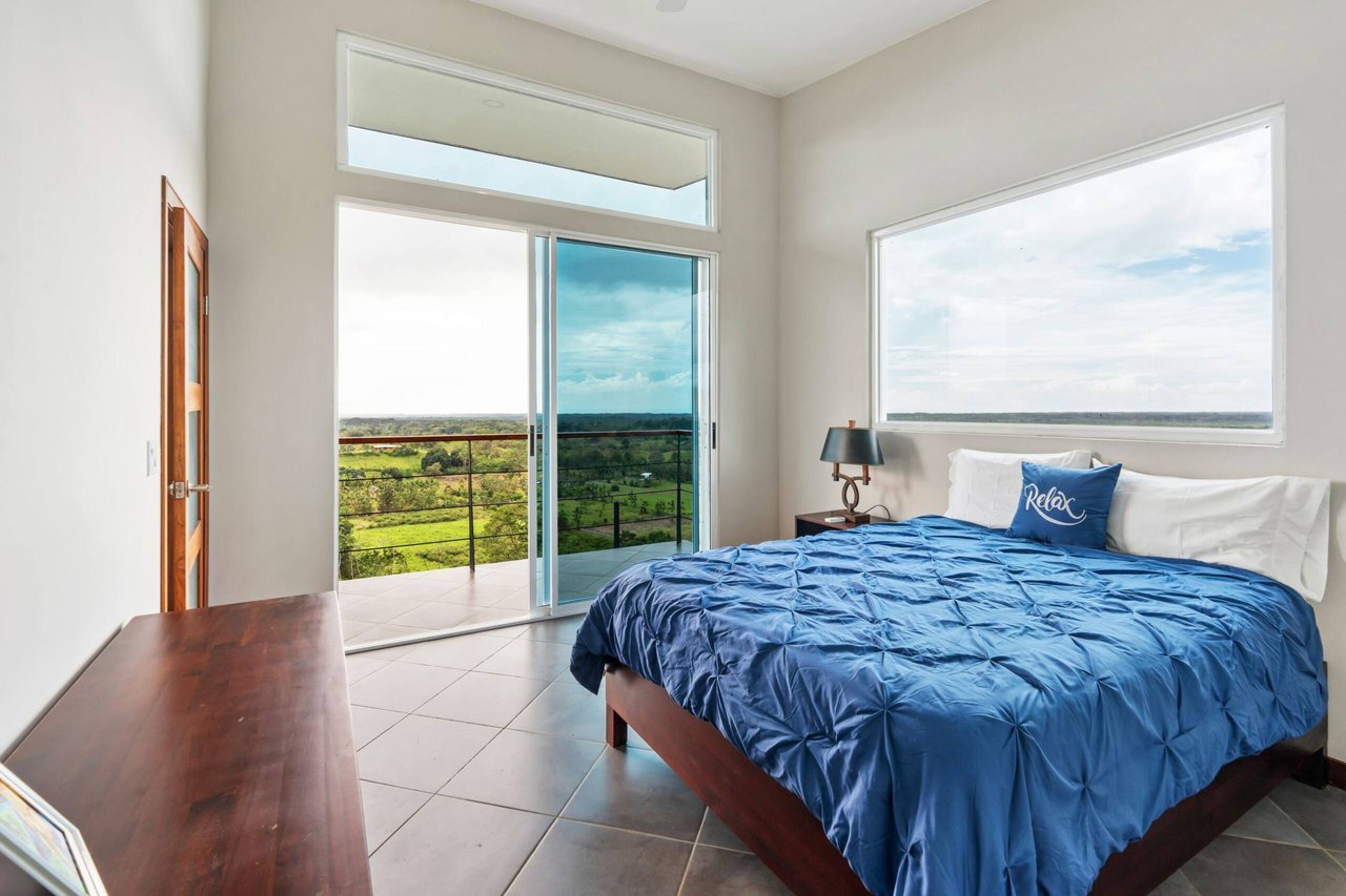 Exceptionally Private Home with Panoramic Ocean, Mountain & Sunset Views - Casa Sol