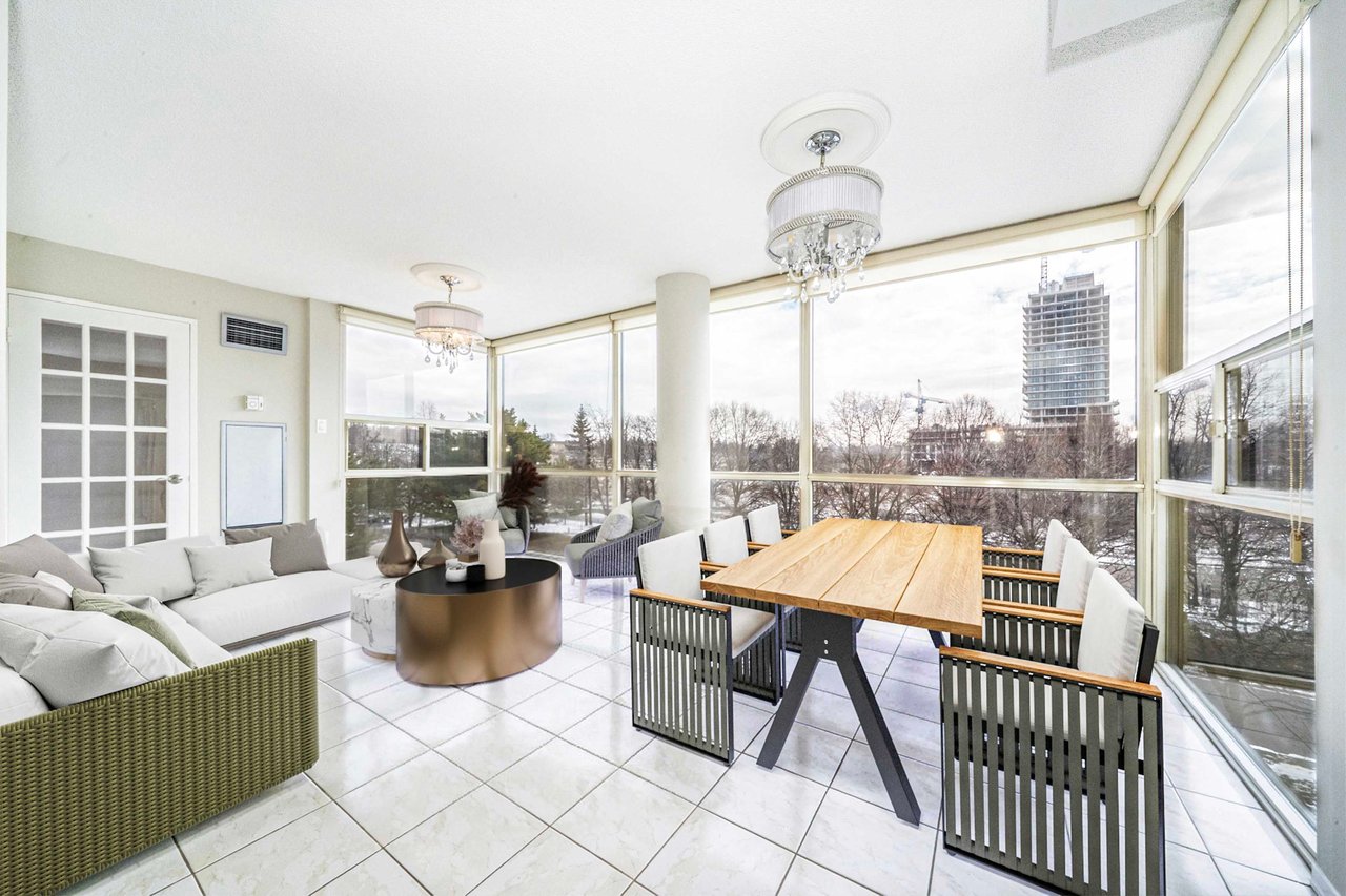 30 Harding Boulevard W, 404