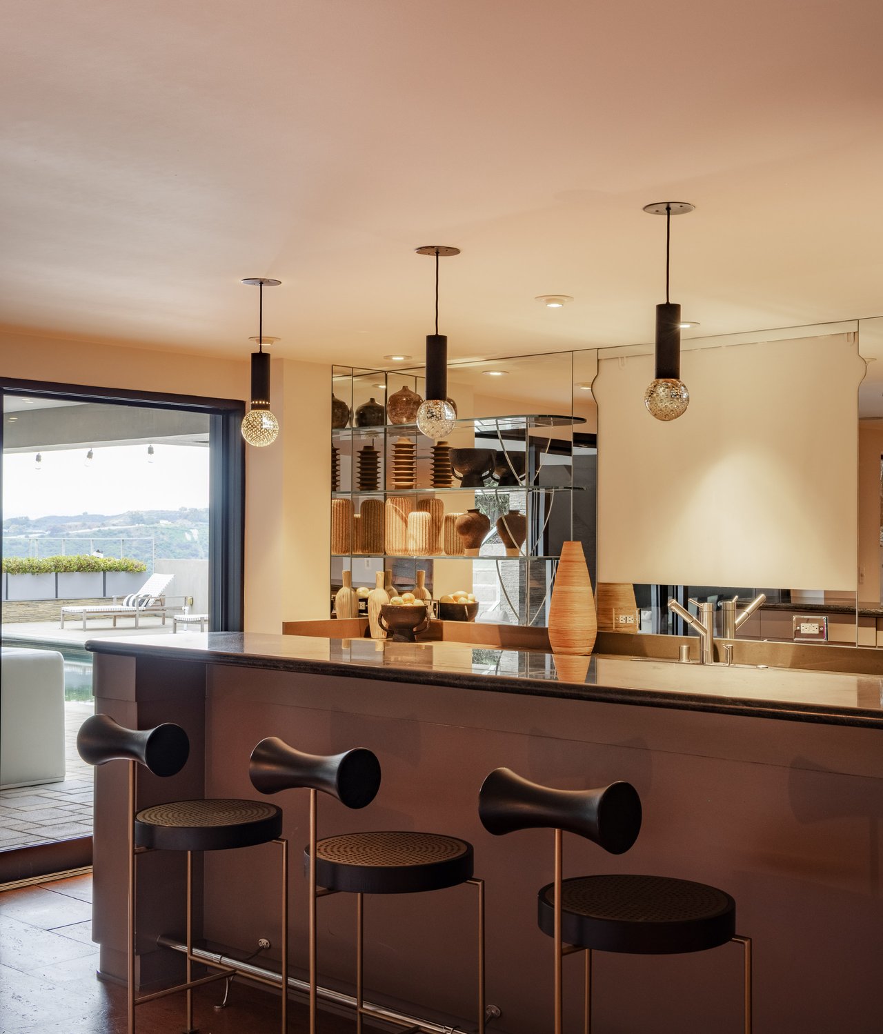 1575 Carla Rdg, Beverly Hills
