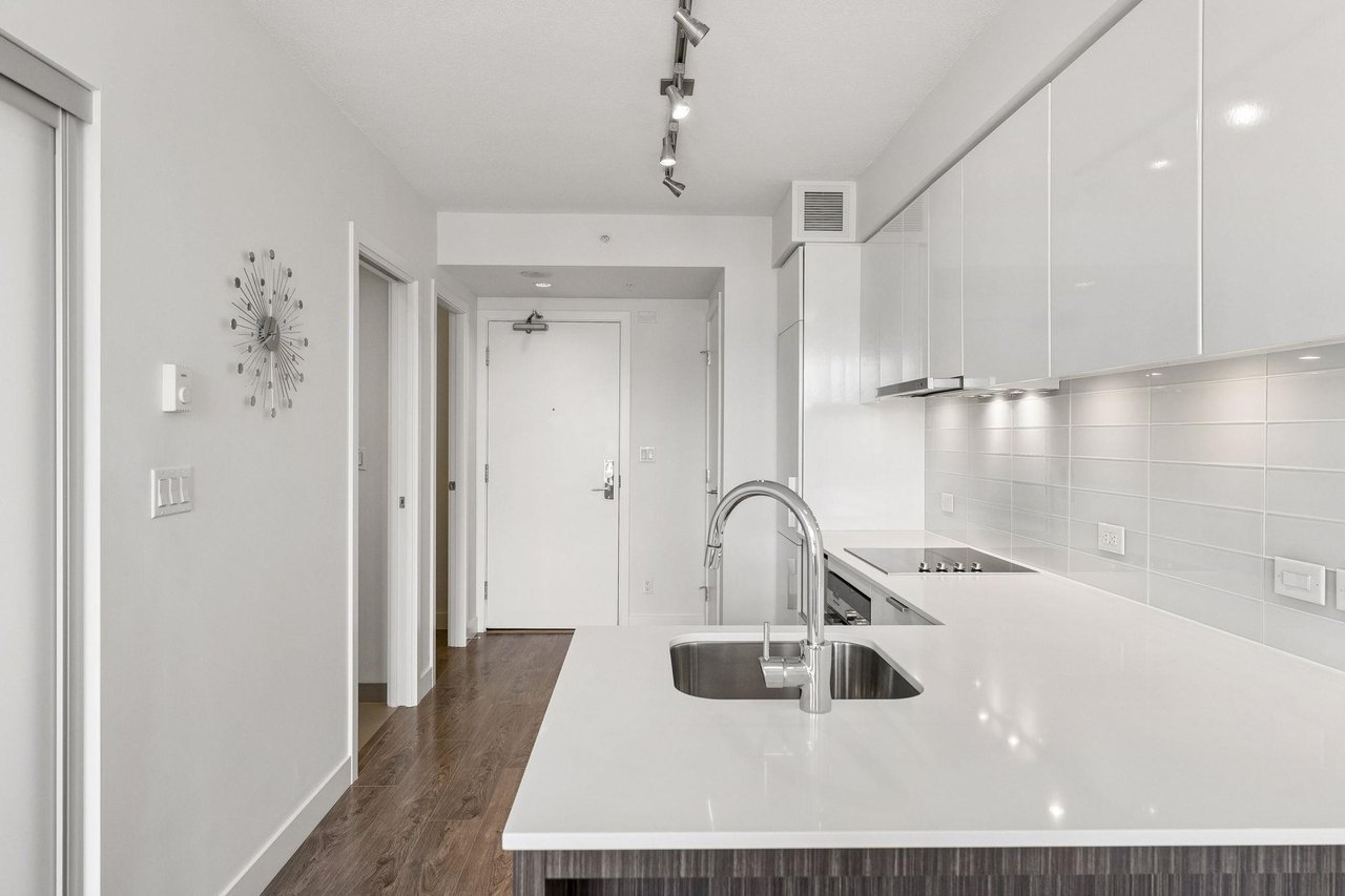 2705-1308 Hornby St Unit: 2705