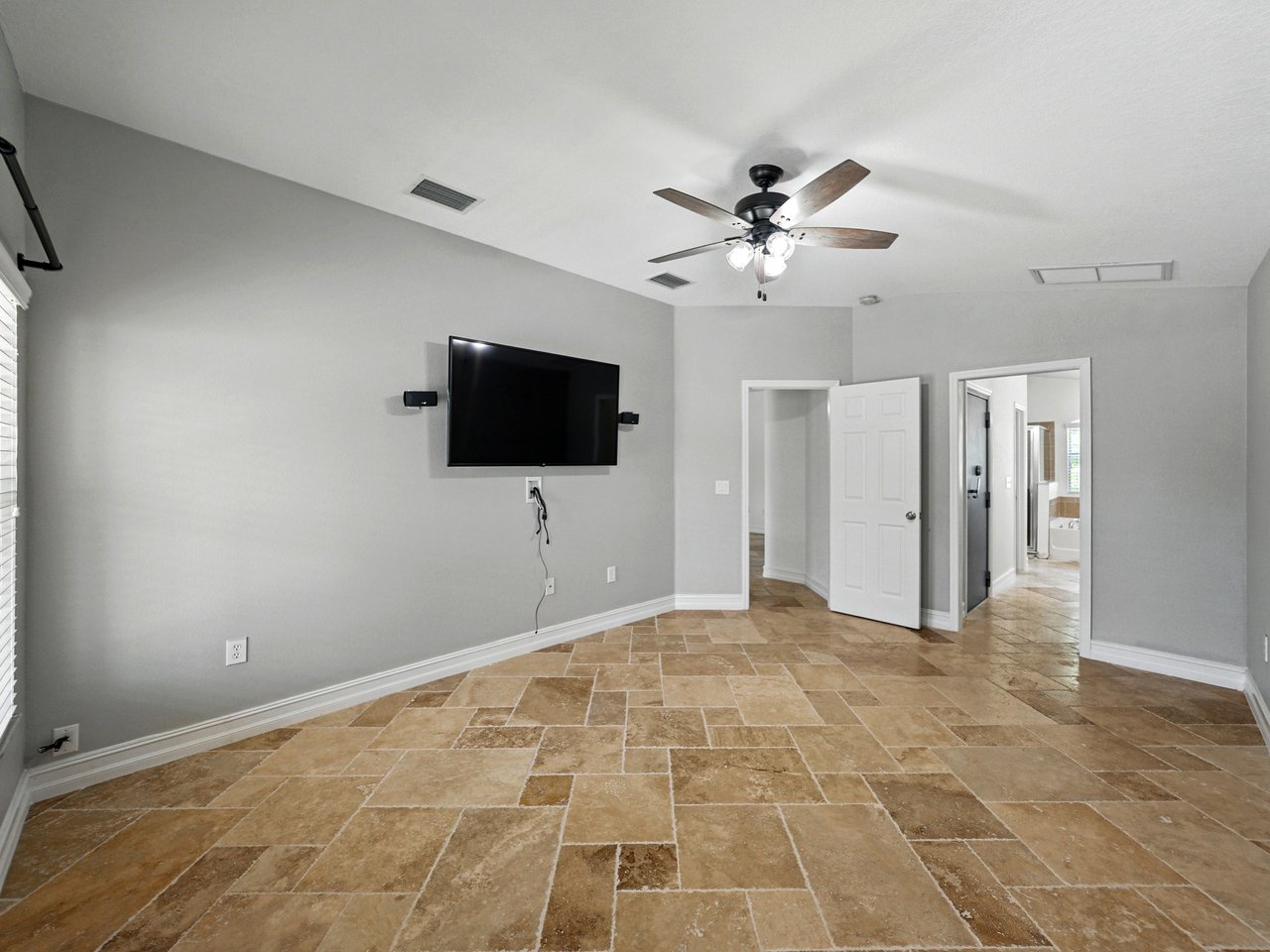 6957 BOULDER RUN LOOP