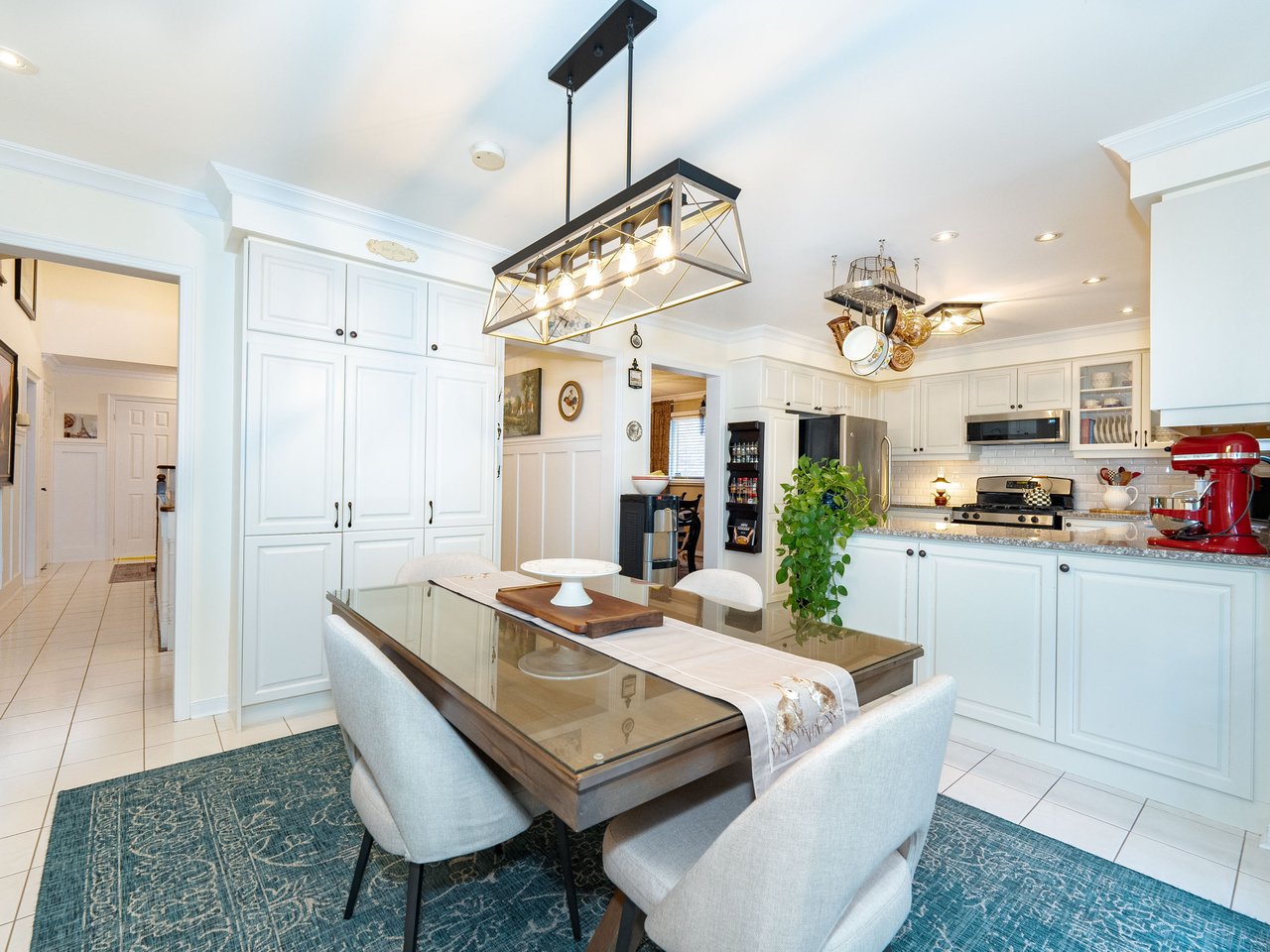 43 Summitcrest Drive