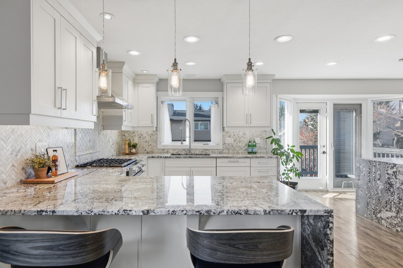 88 Woodfield Crescent SW