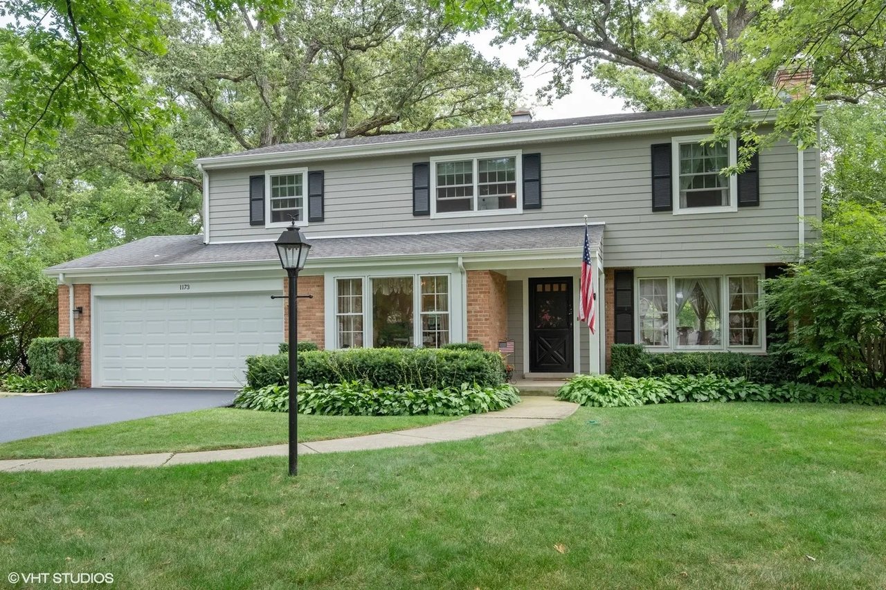 1173 S Green Bay Rd