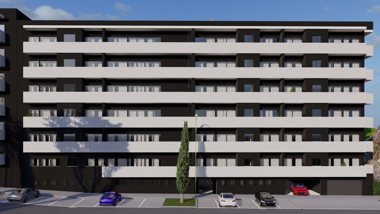 Modern 3-Bedroom Apartment with Balcony and Garage in Águas Santas, Porto Area