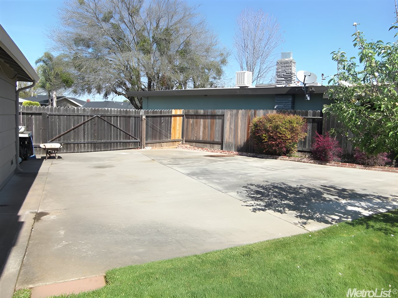 Sold in 95820- Congratulations Julie and Dolores! - Represented Buyer