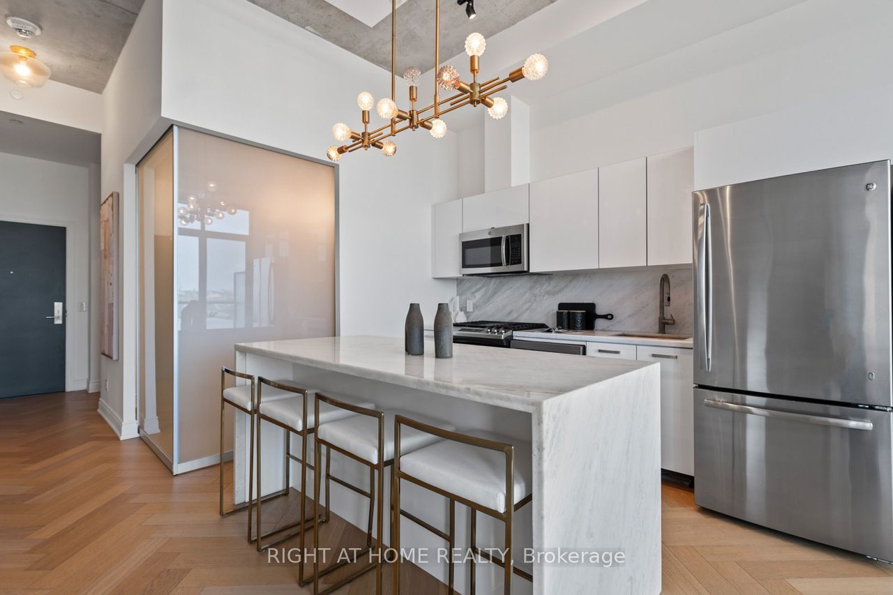 NEW PENTHOUSE FOR LUXURY LIVING