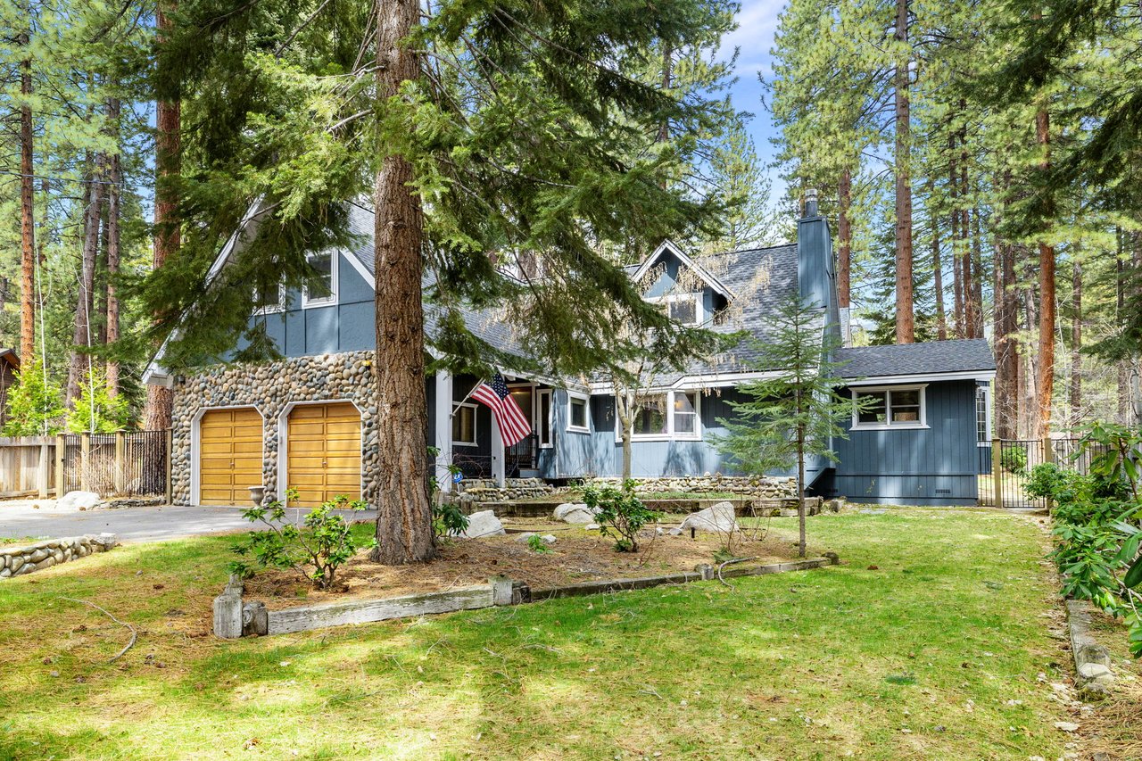 Lake Tahoe homes overlooking the water in Incline Village, Nevada – real estate market insights by Cole Mizak