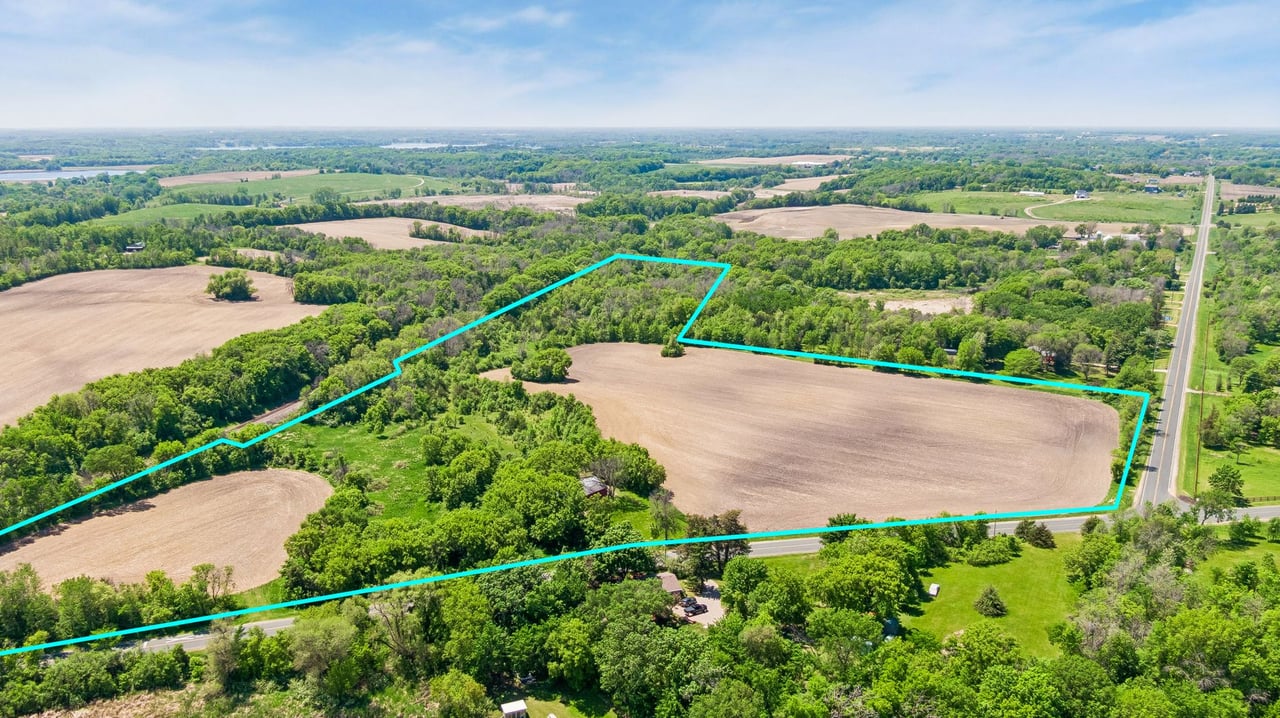 3305 Pioneer Trail, Medina