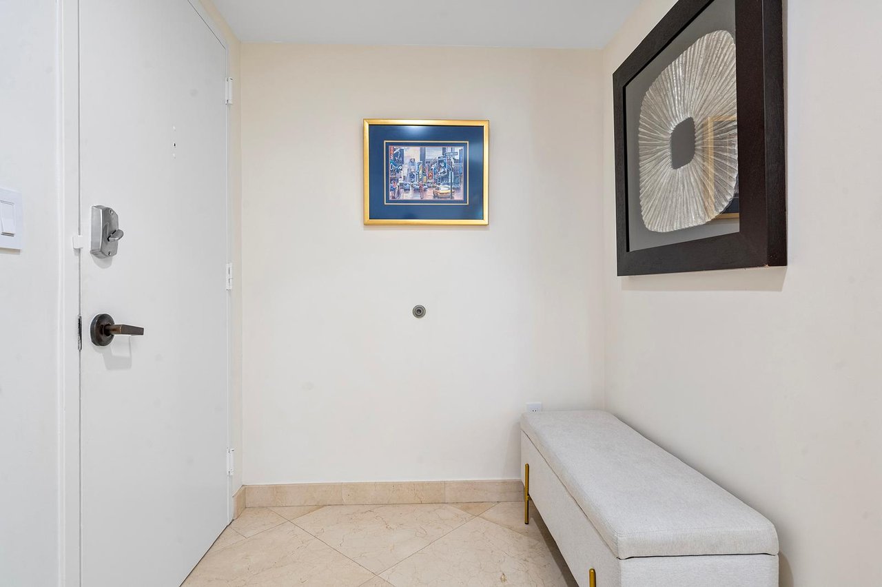 King David Short-Term Rental | Prime Location
