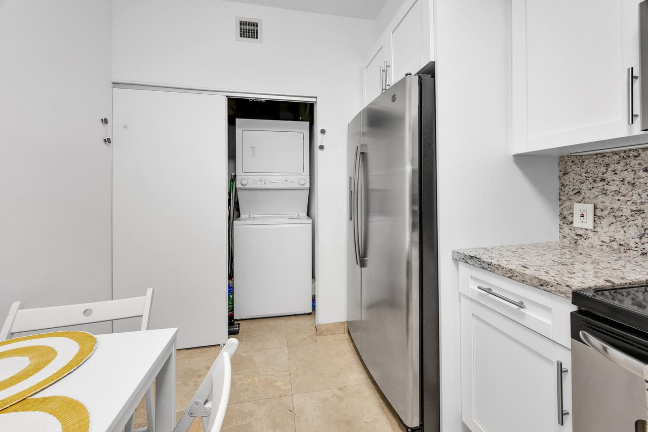Spacious Rental in Brickell Key