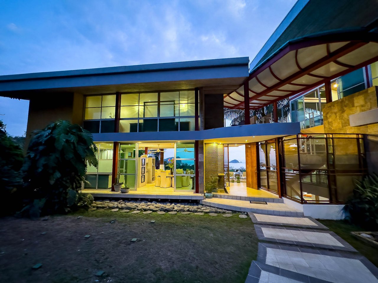 Casa Fantastica Luxury Mountain and Ocean View Villa