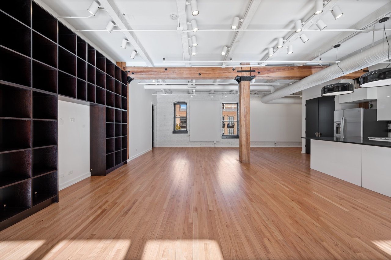 900 West Jackson Boulevard Unit 3W 