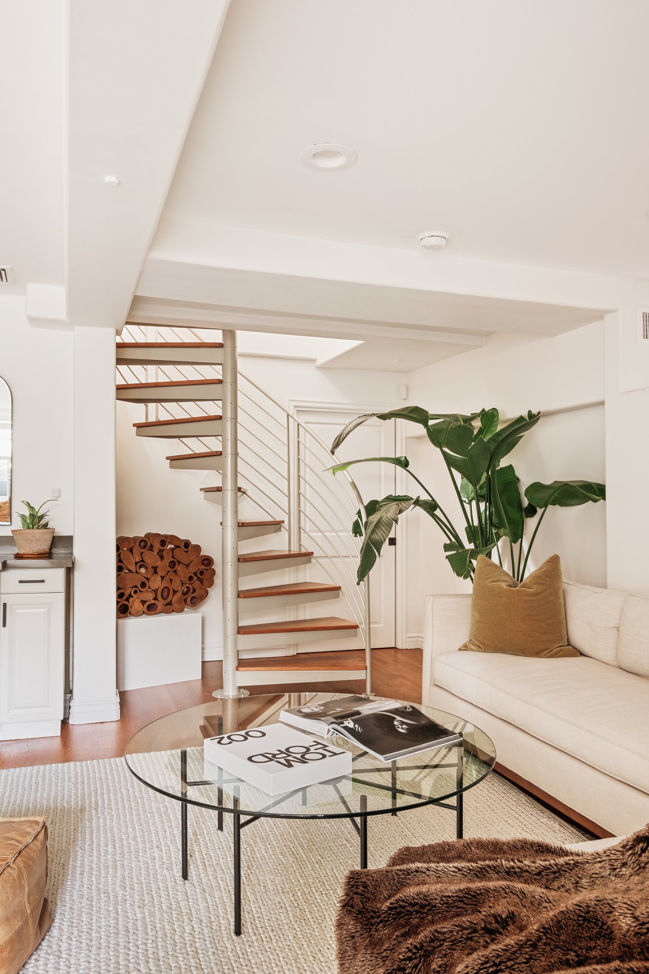 8835 Betty Way, West Hollywood