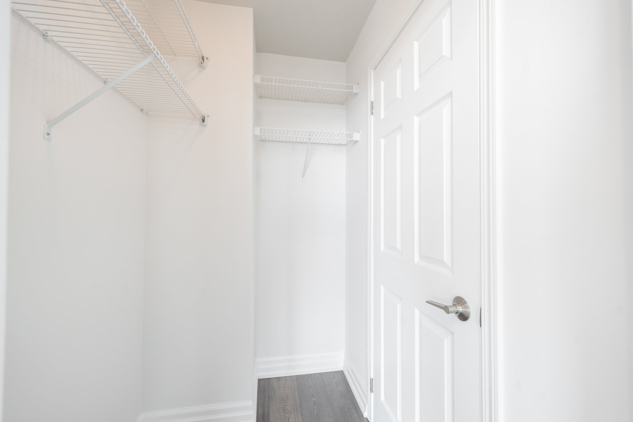 5508 Yonge St PH02