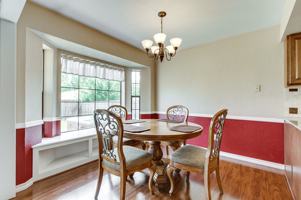 Just Listed: Move-In Ready Ripple Creek Home