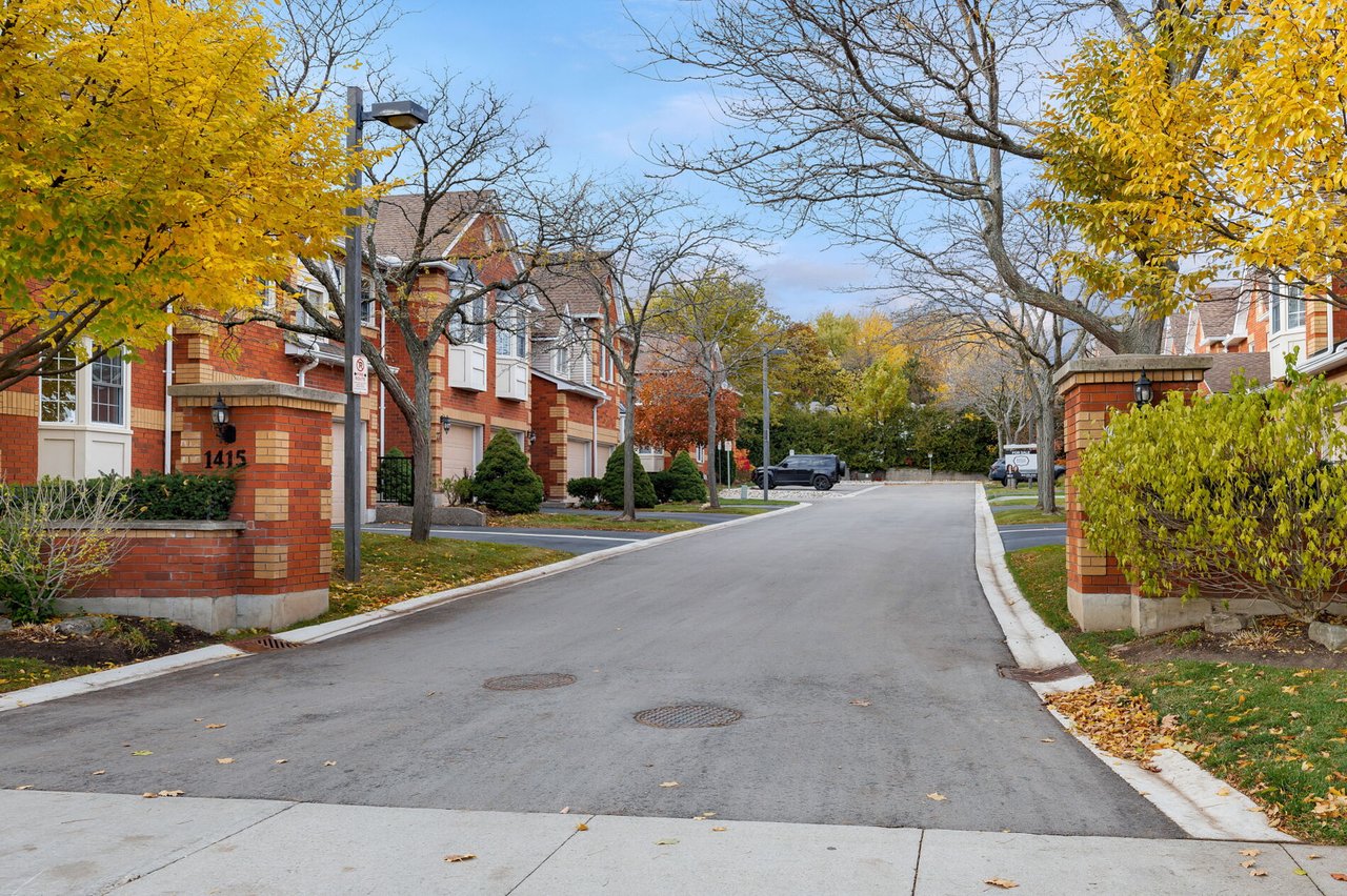 1415 Hazelton Boulevard 30