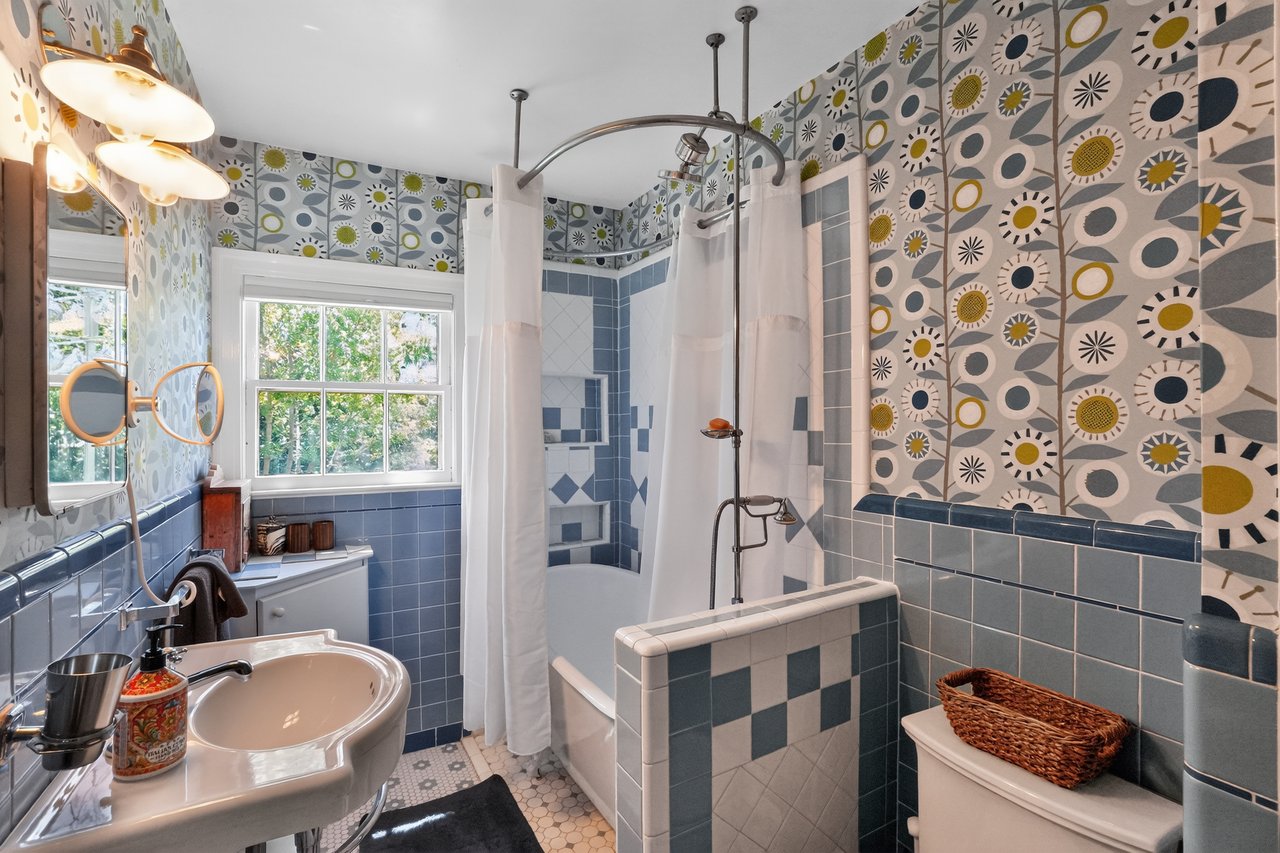 South Congress Luxury Compound for Lease