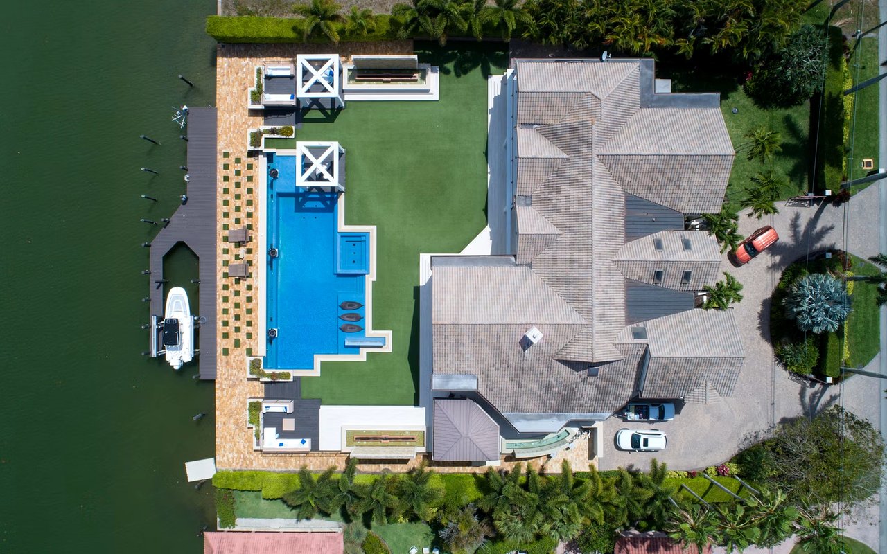 Deep-Water vs. Bay-Access: A Buyer's Guide to Naples Waterfront Homes