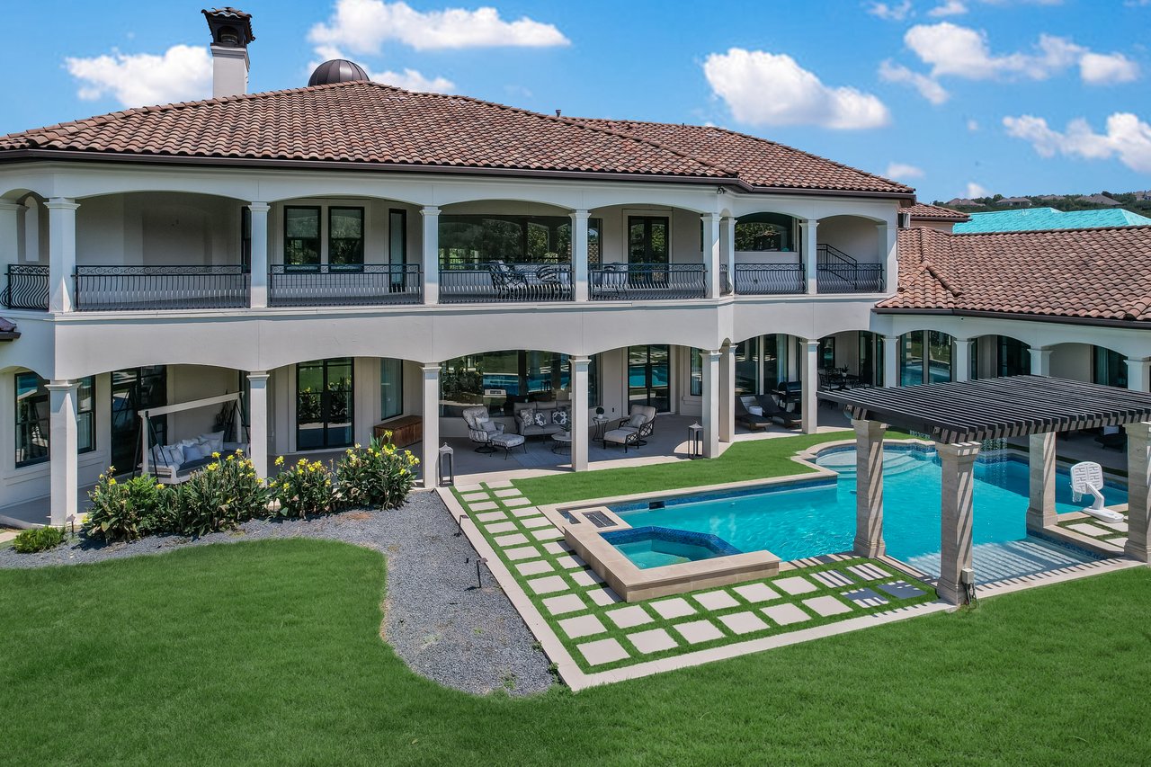 Extraordinary Lake Austin Compound
