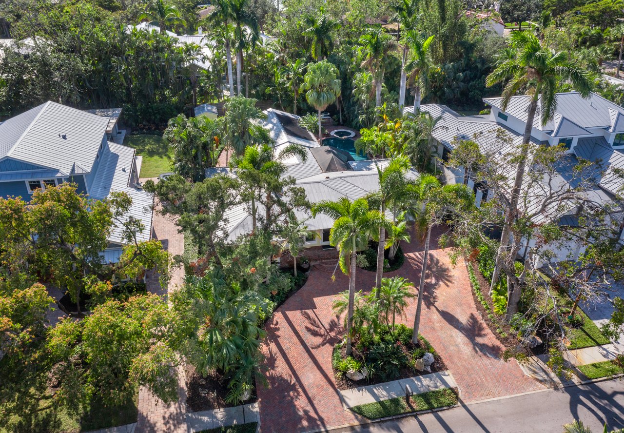 1930 ALTA VISTA ST