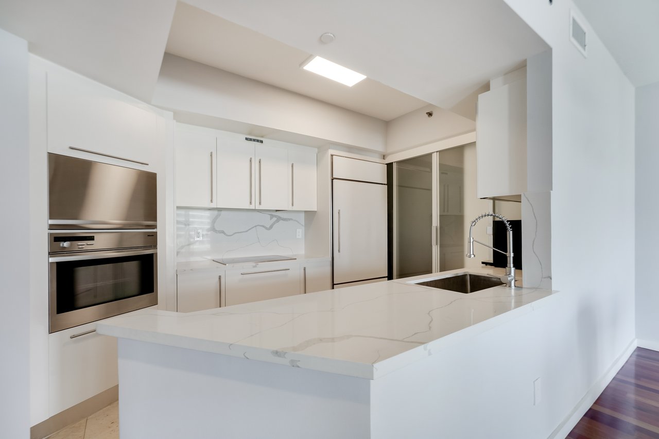 Icon South Beach Unit 906 | South Of Fifth