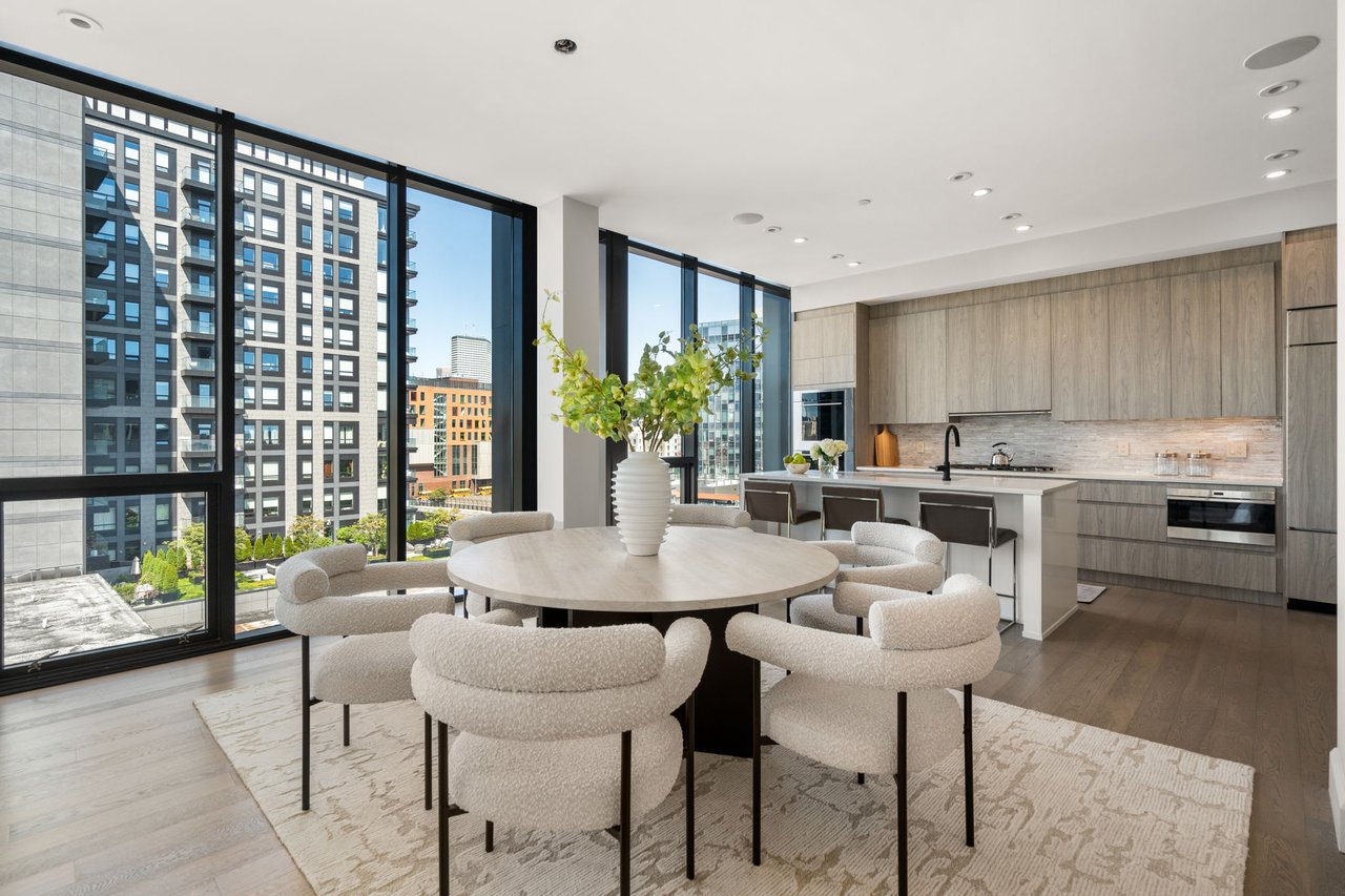 Strolling 140 Shawmut Avenue, Unit 6 a In Boston’s South End