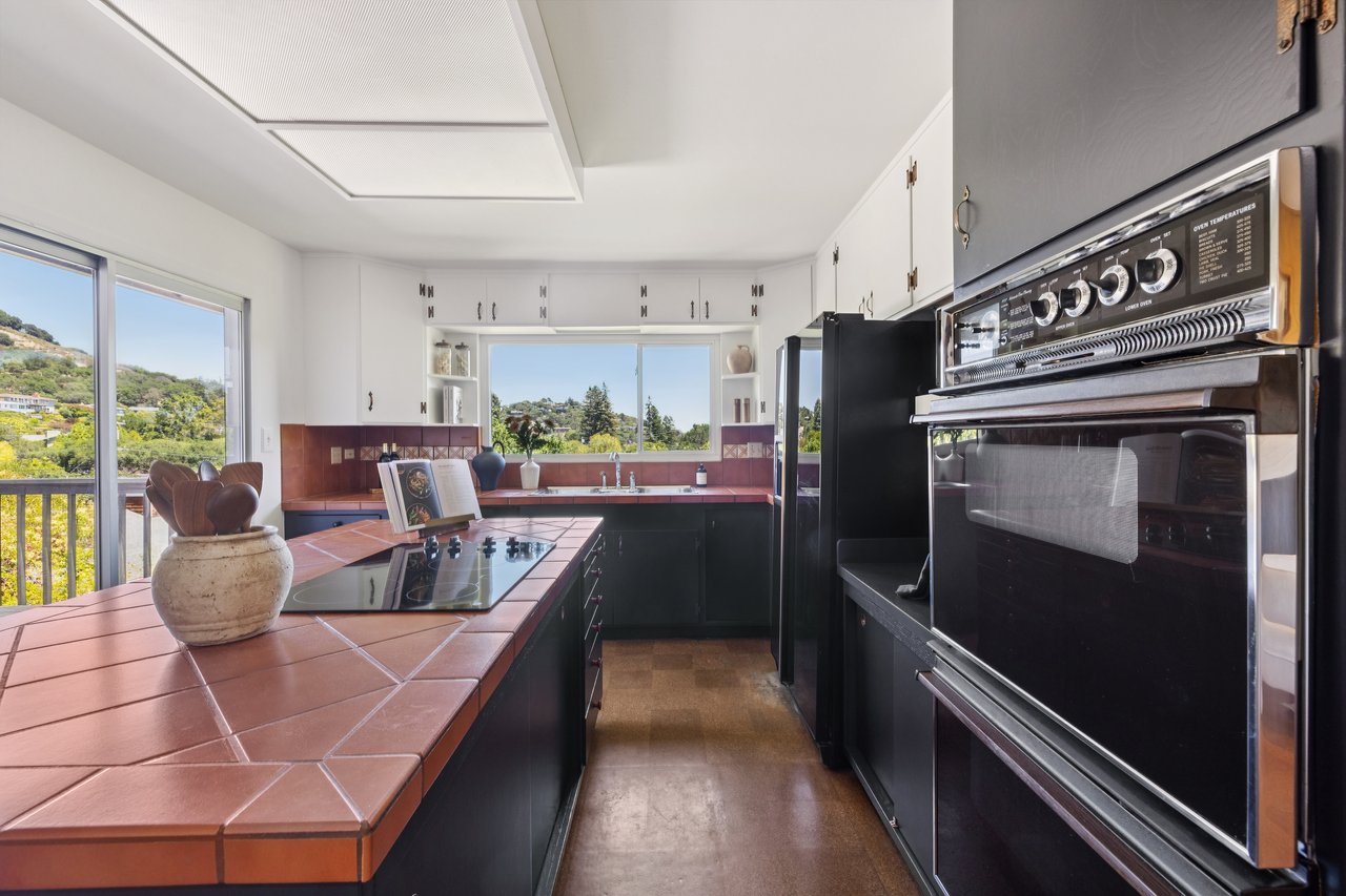50 Balboa Ave