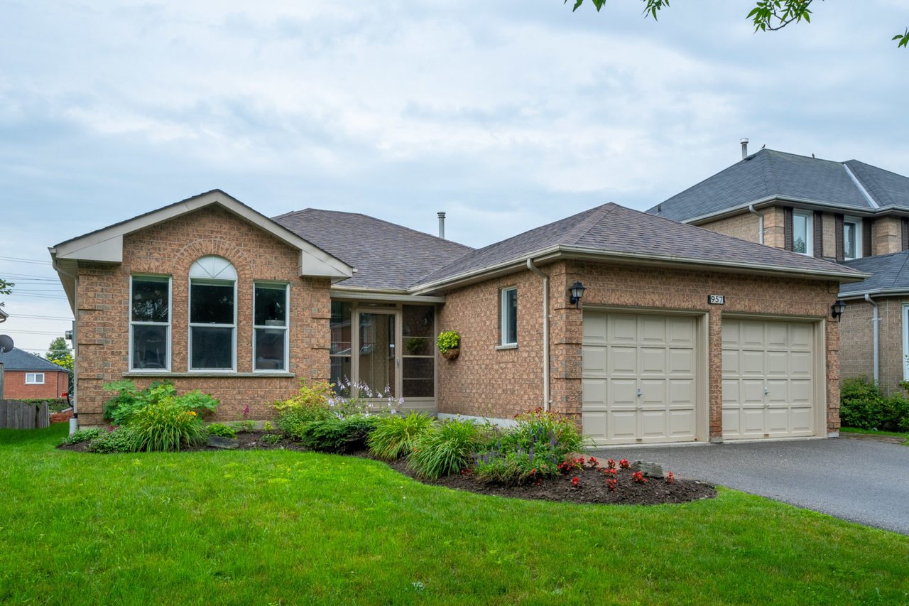 957 Ridge Valley Dr
