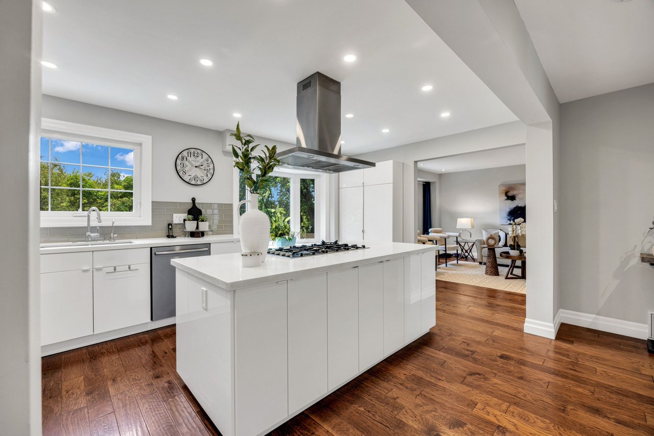 1441 Petrie Way