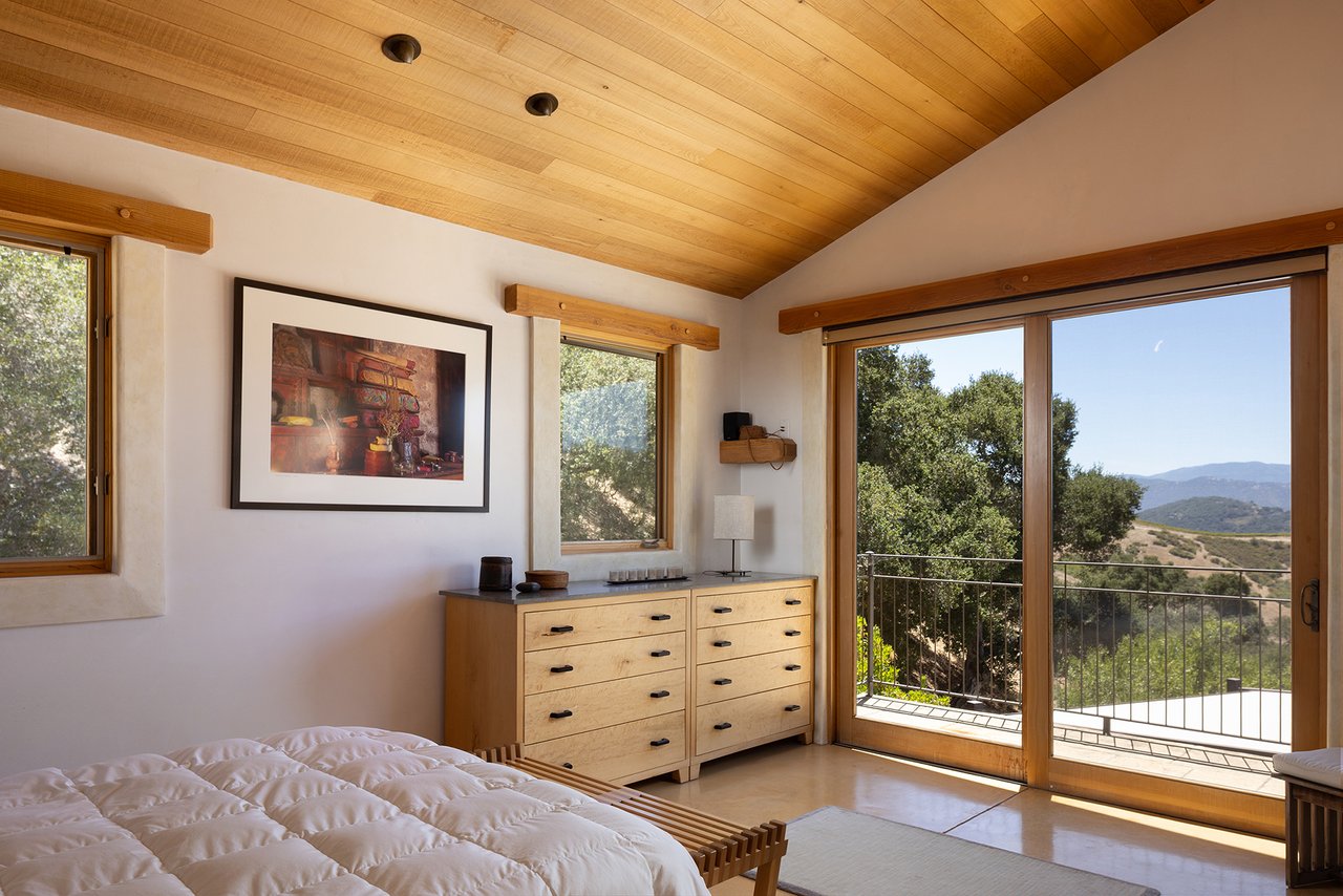 Private Hilltop Sanctuary