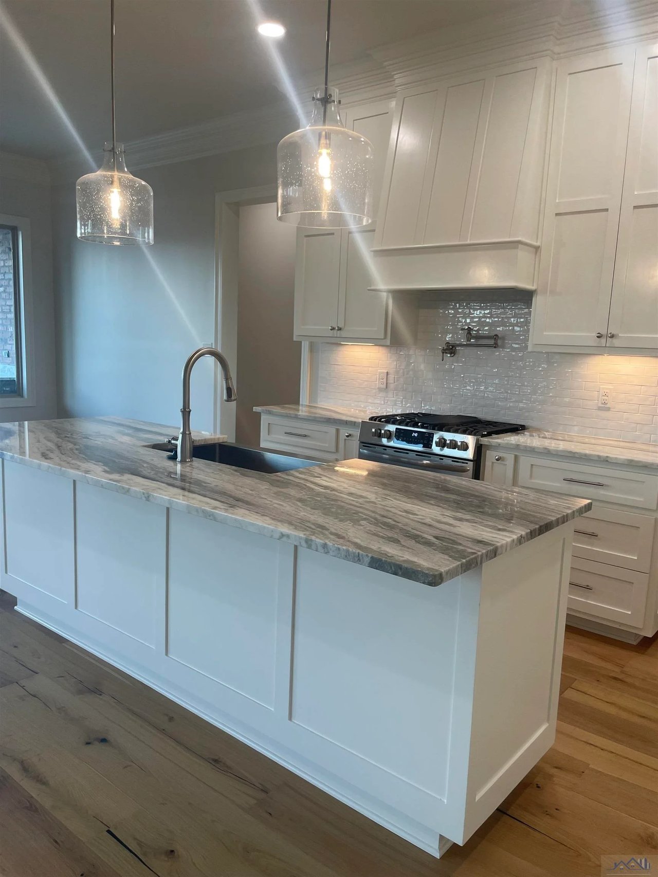 351 Ravensaide Dr