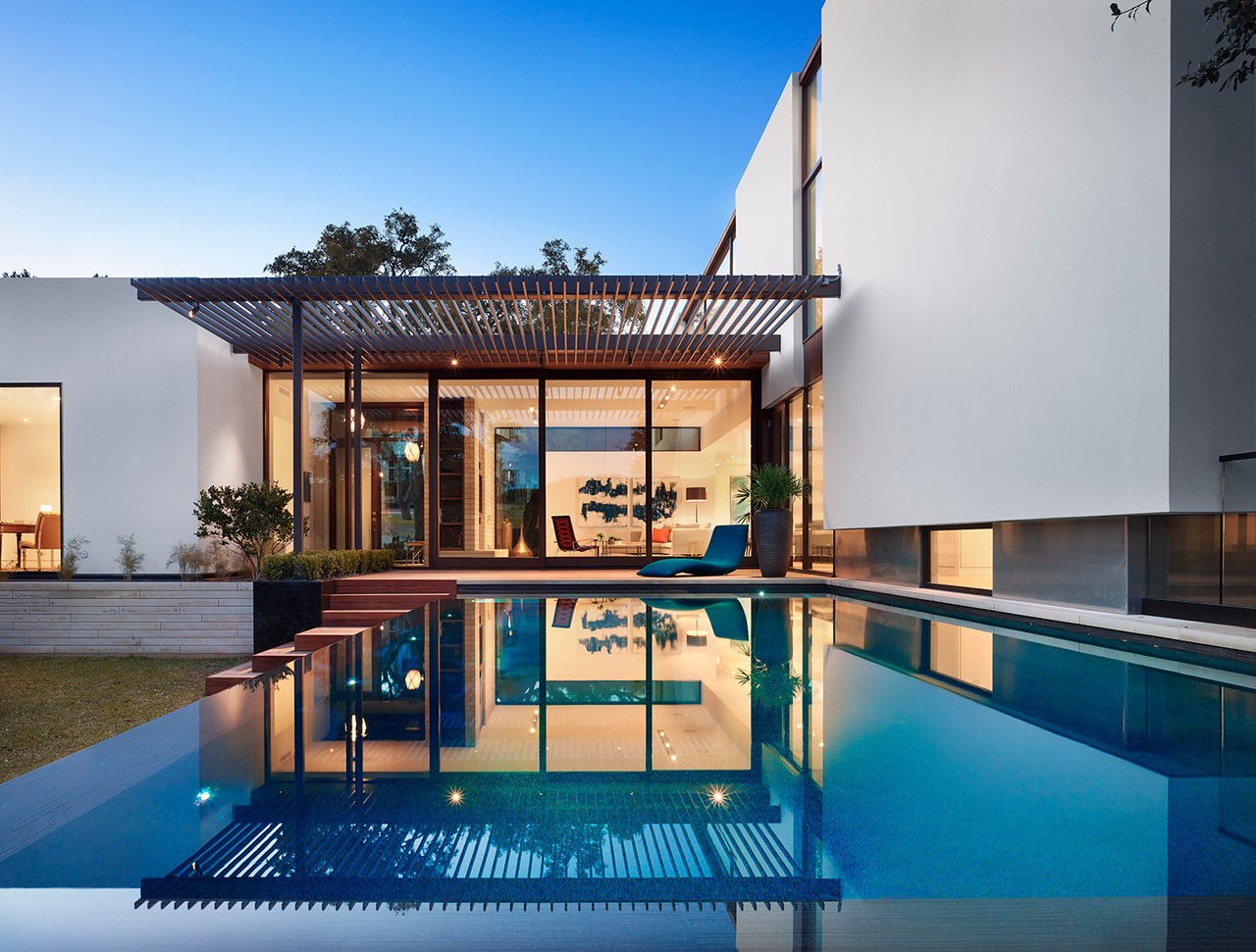 Alter Studio Modern Design