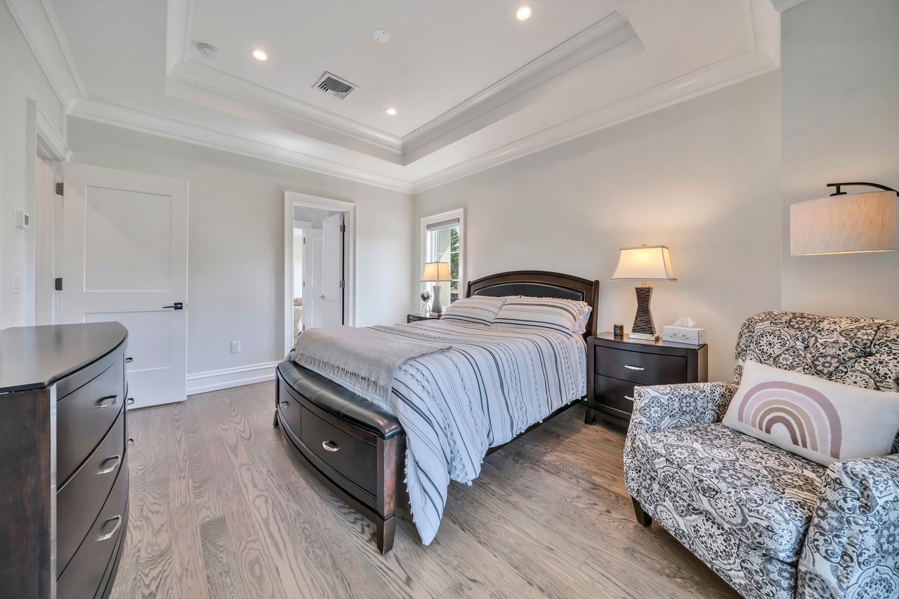 214 Forest Road
