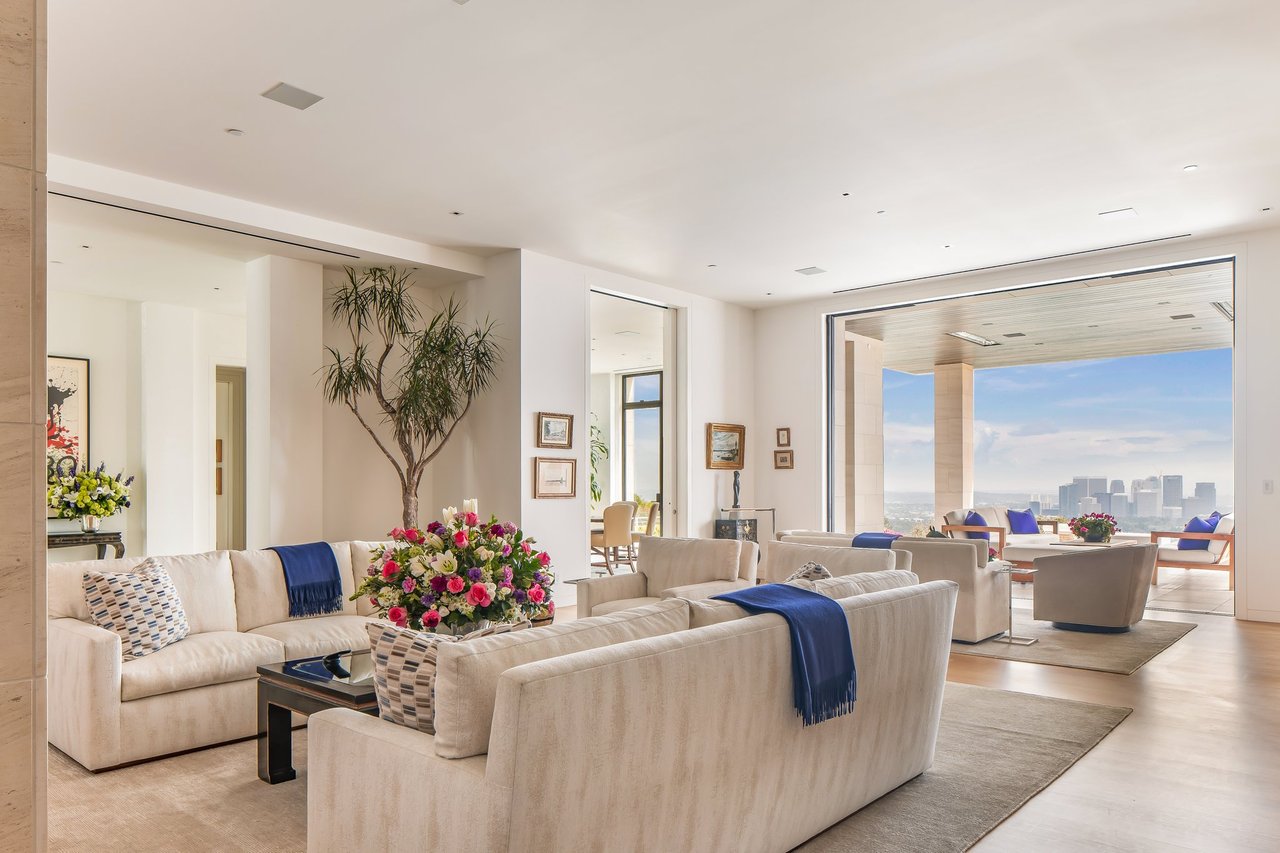 9966 Beverly Grove Dr