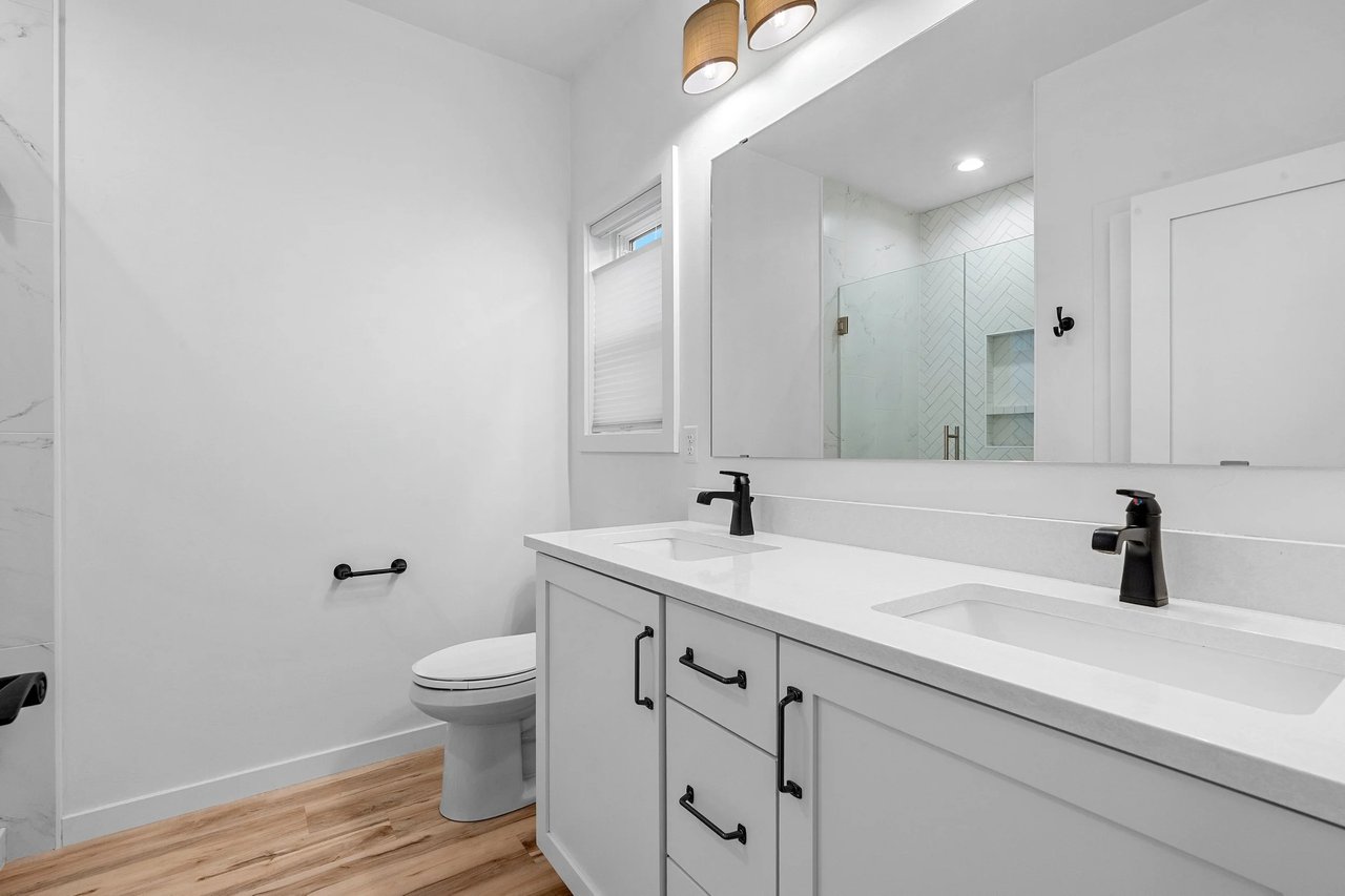 Ellis Hills - Howard Condo