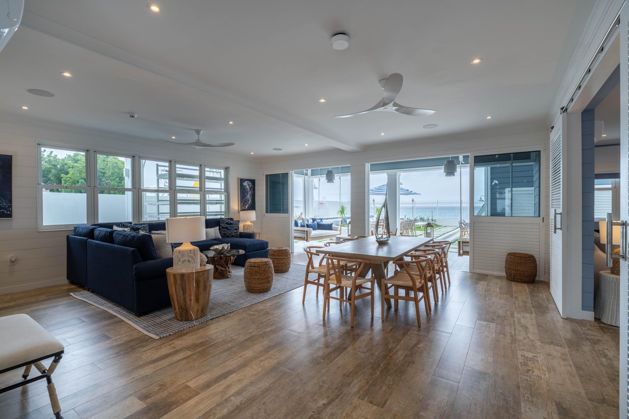 Sea Breeze Beach House 