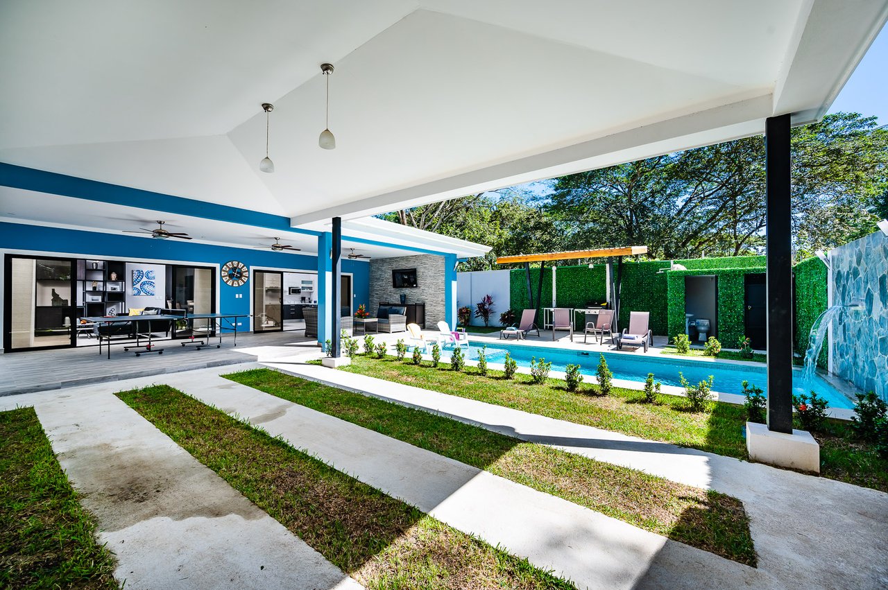 Casa Luna | Live the Costa Rica Dream - Private Home Just Minutes from the Beach!