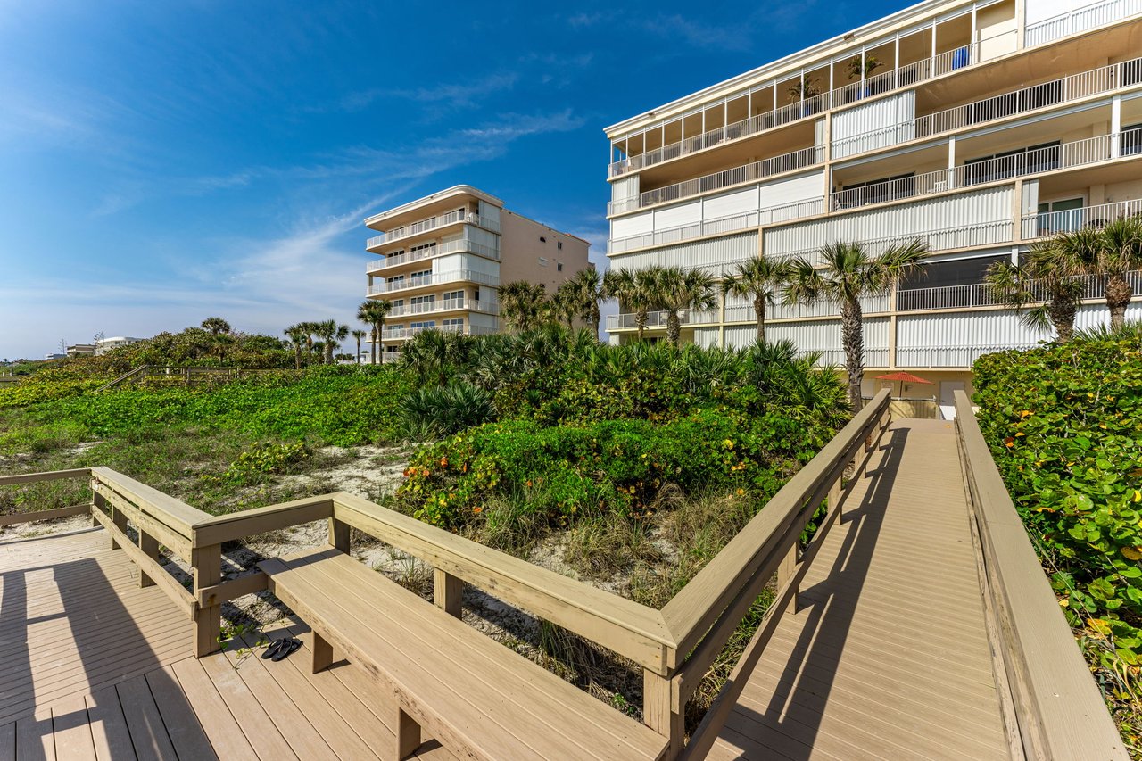 225 N Atlantic Avenue, 303