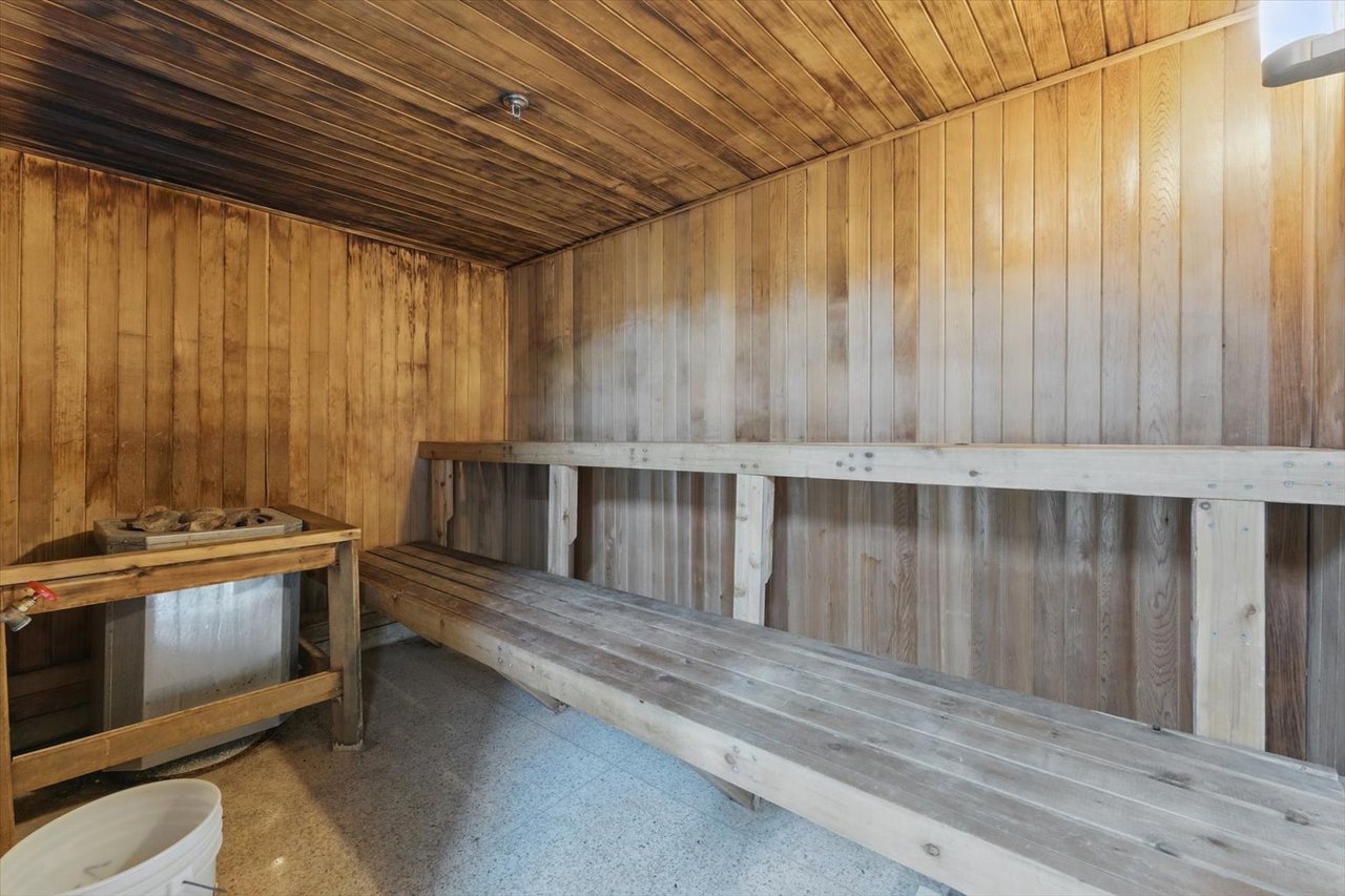 966 Inverhouse Dr 709