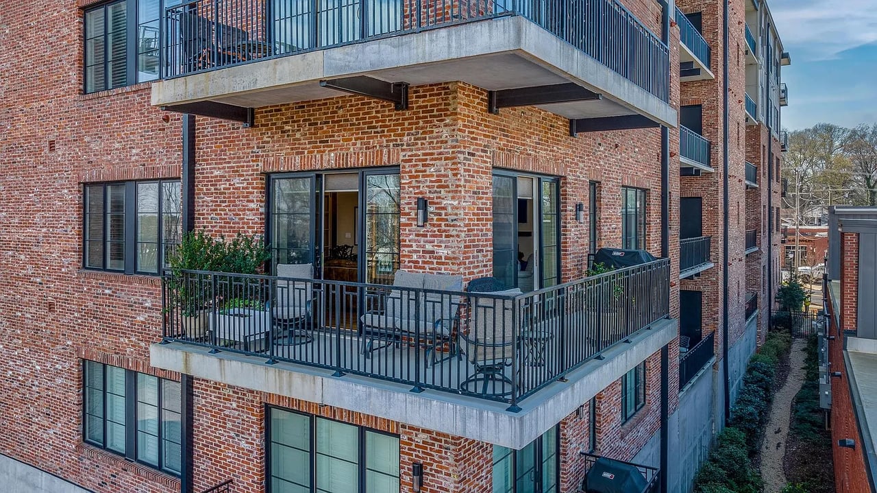 110 N Markley Pl #206