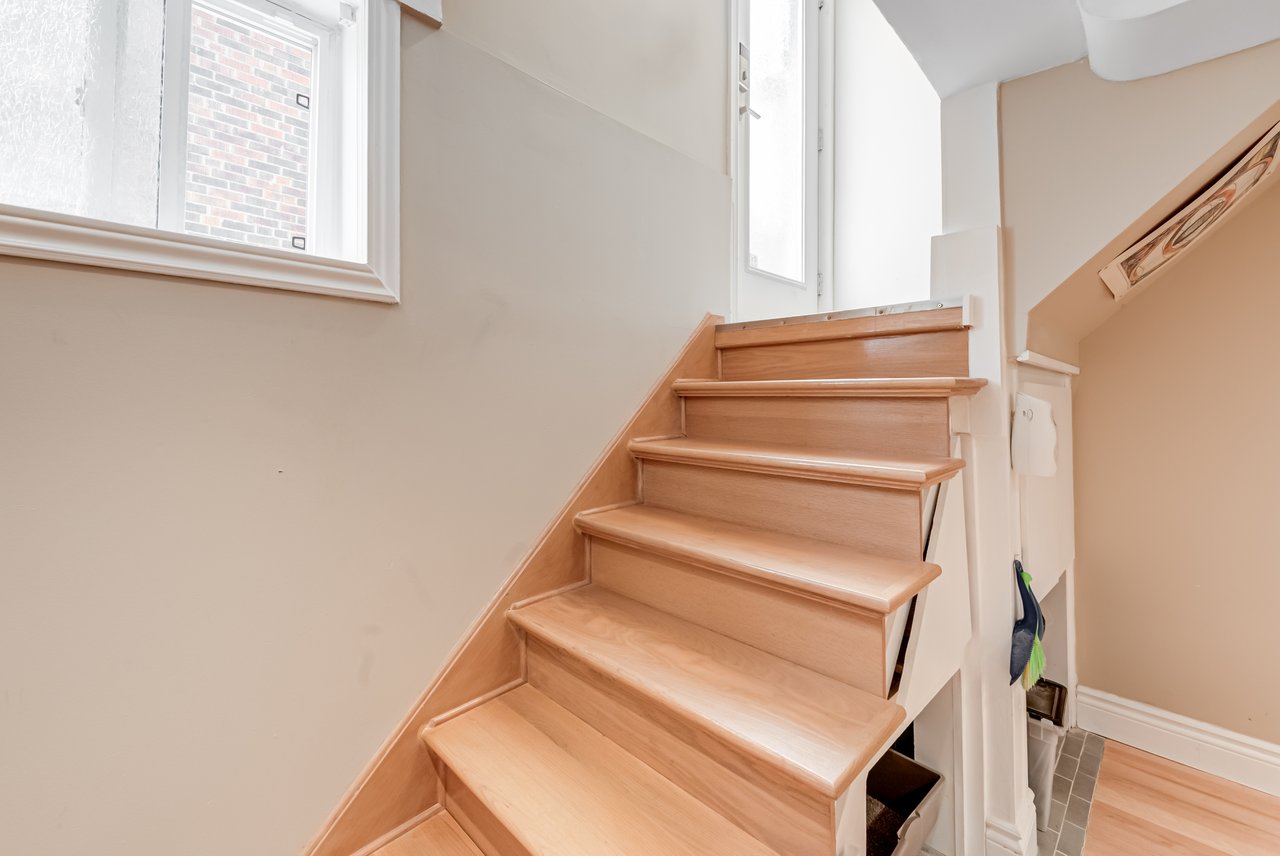 22 Worthington Cres - a Gem in Bloor West Village